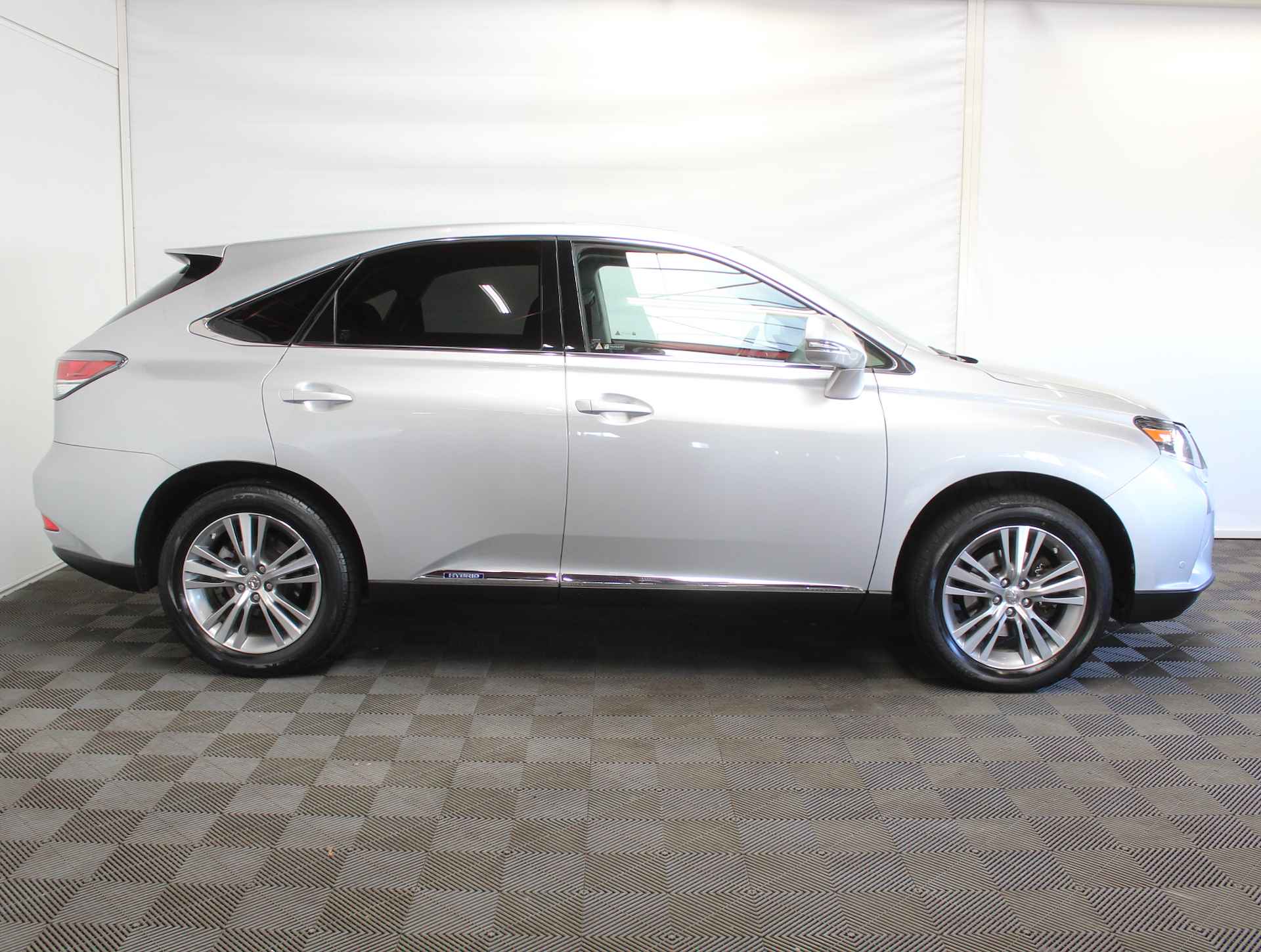 Lexus RX 450h 4WD TECH EDITION | LEDER | HEAD-UP | GLAZEN SCHUIFDAK | NAVIGATIE | NED. AUTO - 16/59