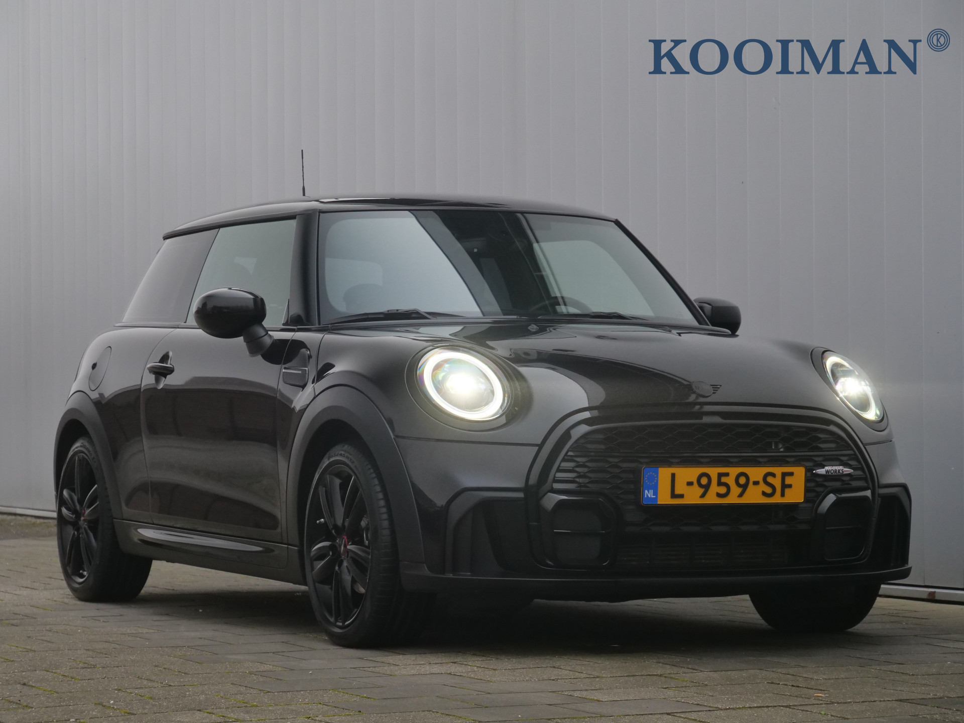 MINI Mini 1.5 Cooper 136pk John Cooper Works Automaat LED / Navigatie / Climate Control