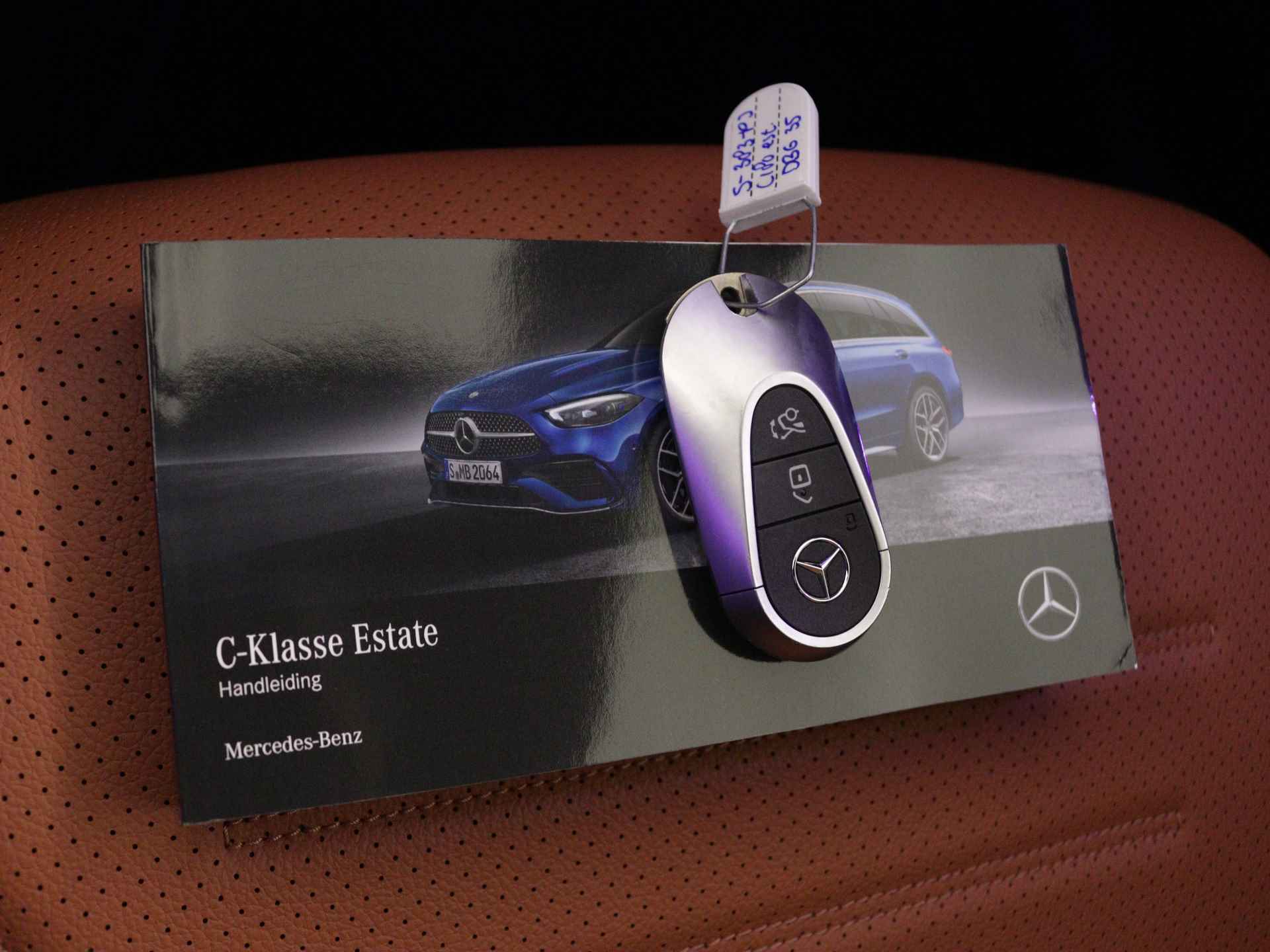 Mercedes-Benz C-Klasse Estate 180 AMG Line | Elektrische Trekhaak | Premium Plus pakket | Rijassistentiepakket Plus | Panoramadak | 24 maanden Certified Garantie - 13/39