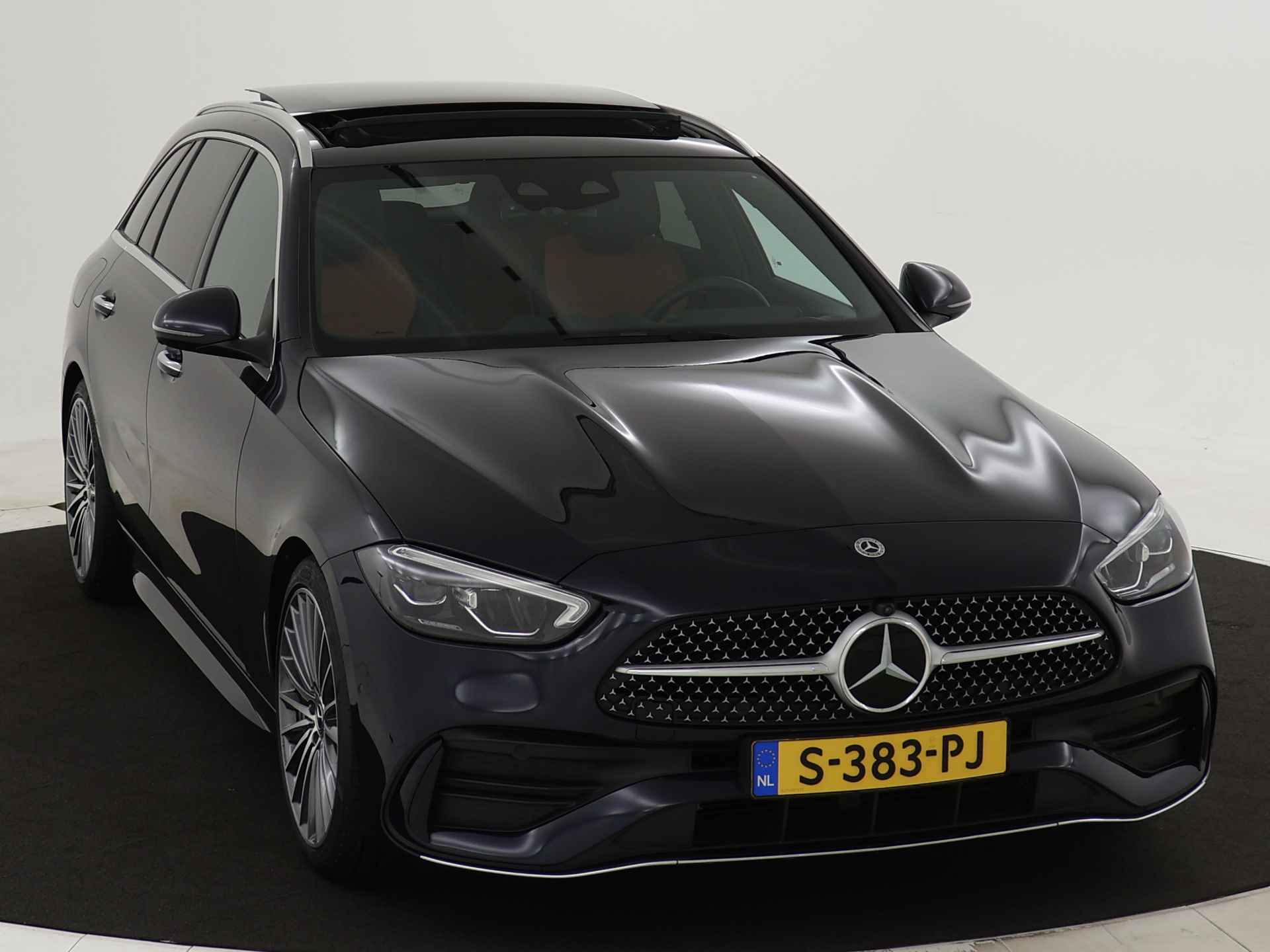 Mercedes-Benz C-Klasse Estate 180 AMG Line | Elektrische Trekhaak | Premium Plus pakket | Rijassistentiepakket Plus | Panoramadak | 24 maanden Certified Garantie - 25/39