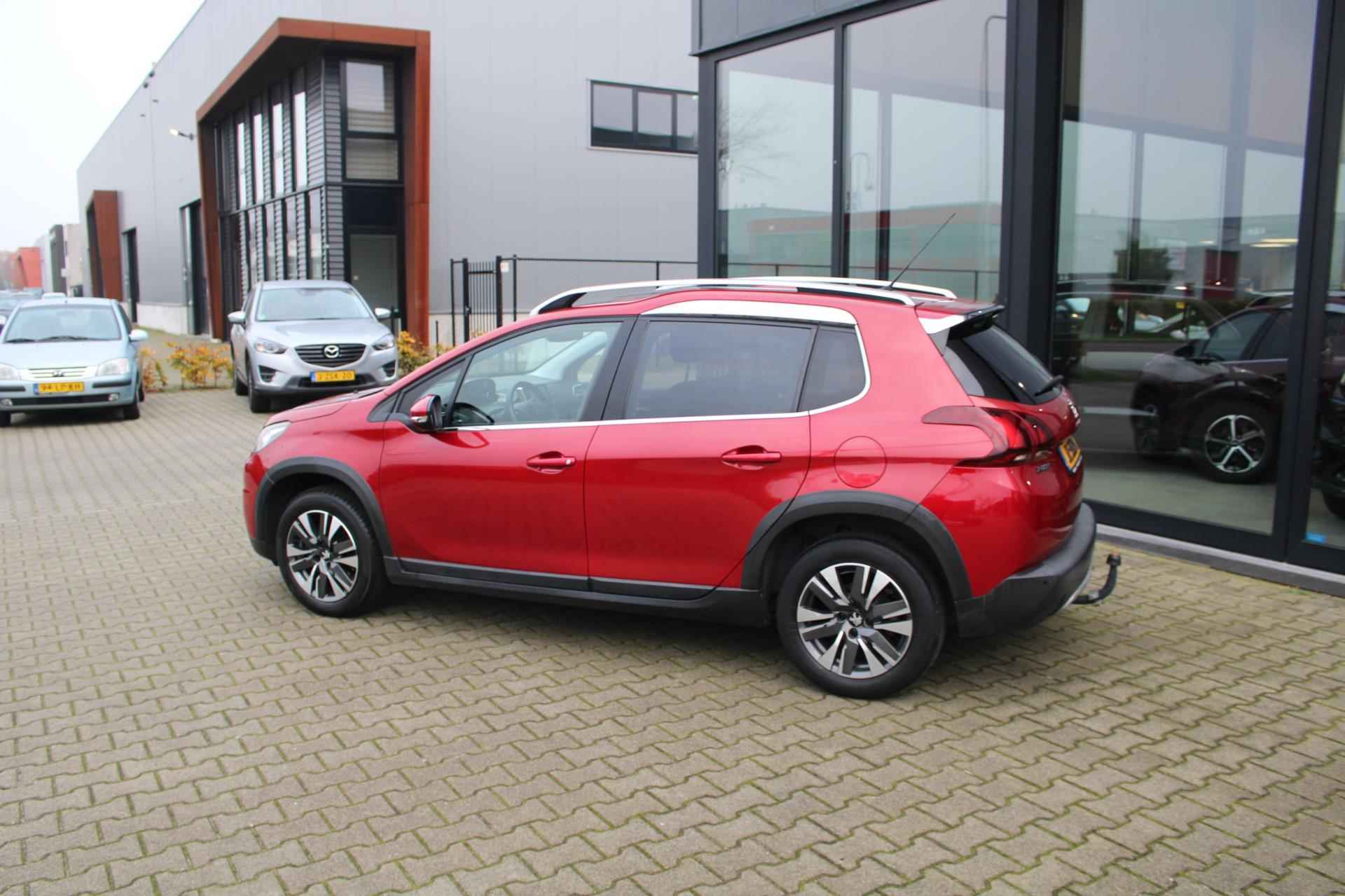 Peugeot 2008 1.2 PureTech Allure Keurige auto Grote beurt+Riem 12 maanden bovag - 3/13