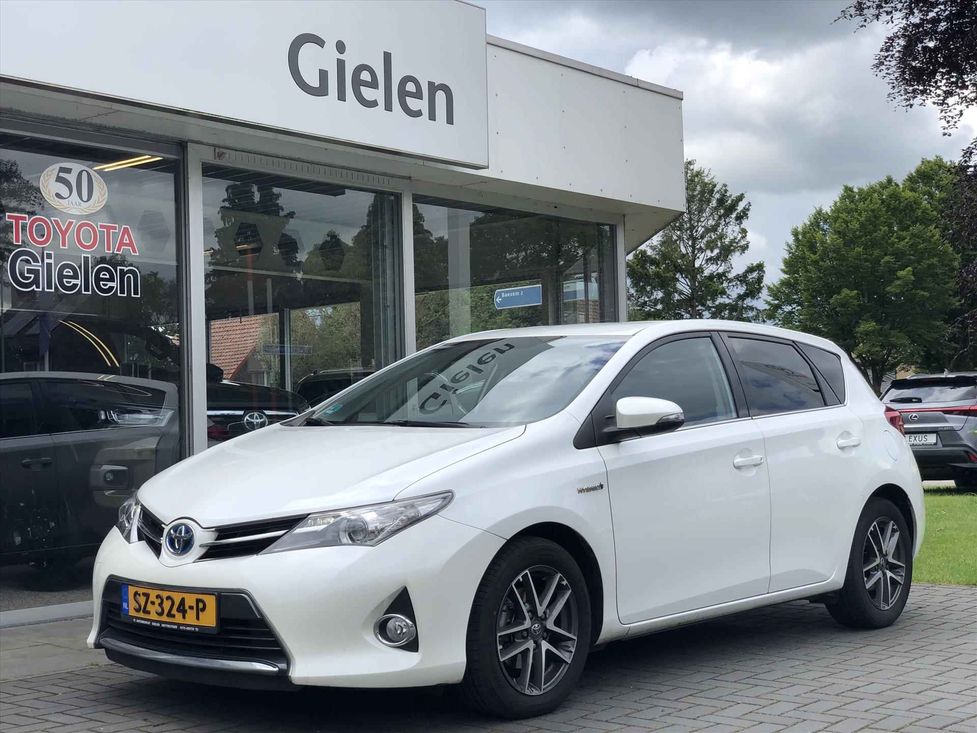 Toyota Auris 1.8 Hybrid Dynamic | Navigatie, Parkeercamera, 16 inch Lichtmetalen velgen, Privacy Glass, Bluetooth, Top onderhouden! - 6/31