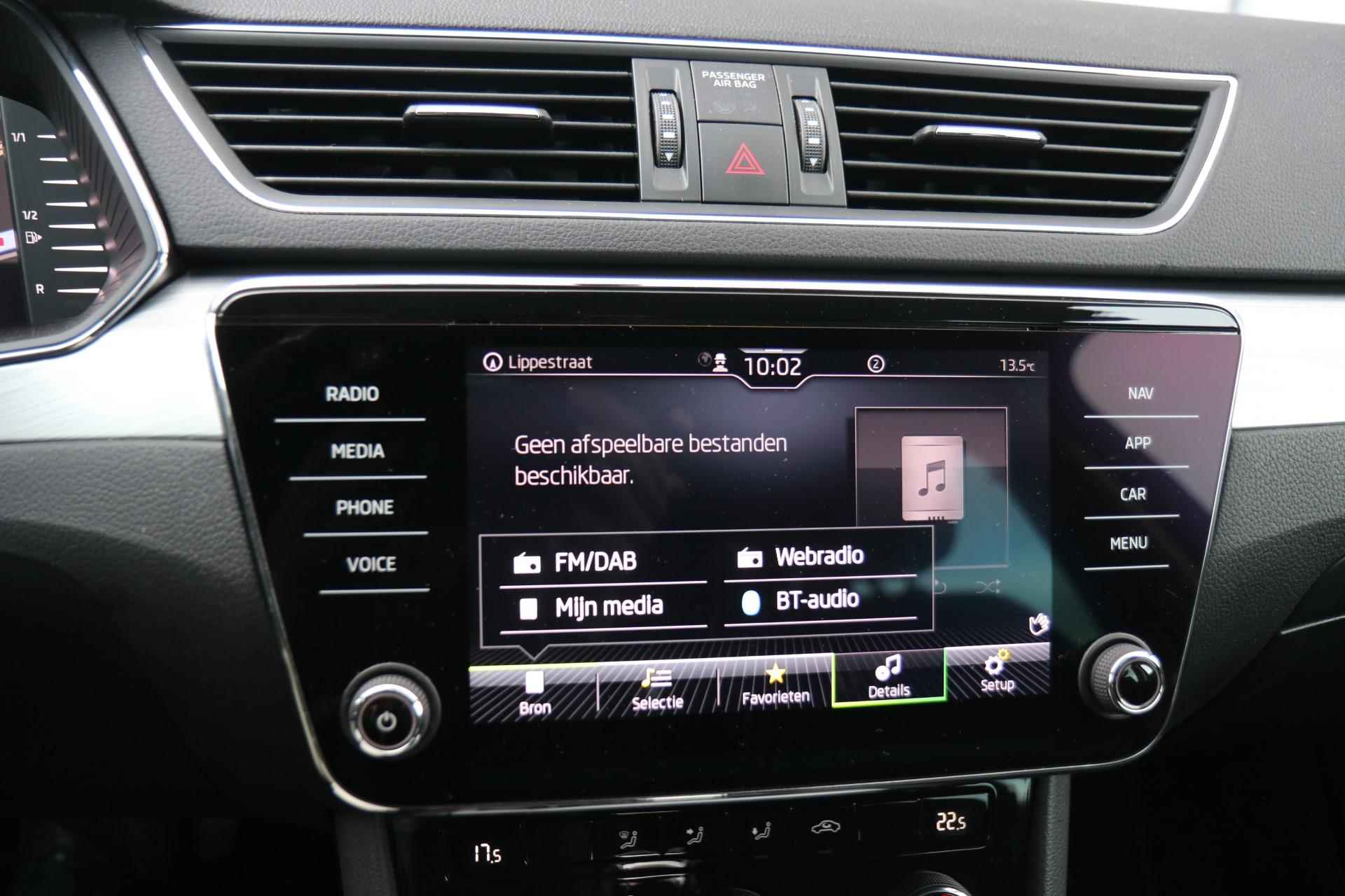 Skoda Superb Combi 1.5 TSI 150pk DSG ACT Business Edition | Climate Control | Navigatie | App Connect | LED Verlichting - 36/42