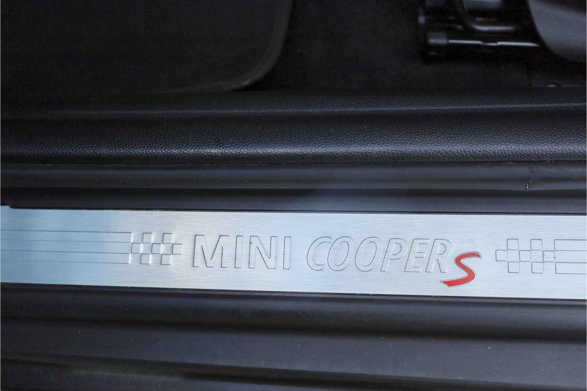 MINI Mini 2.0 Cooper S Chili Serious Business PANO I Navipro I CAM - 24/25