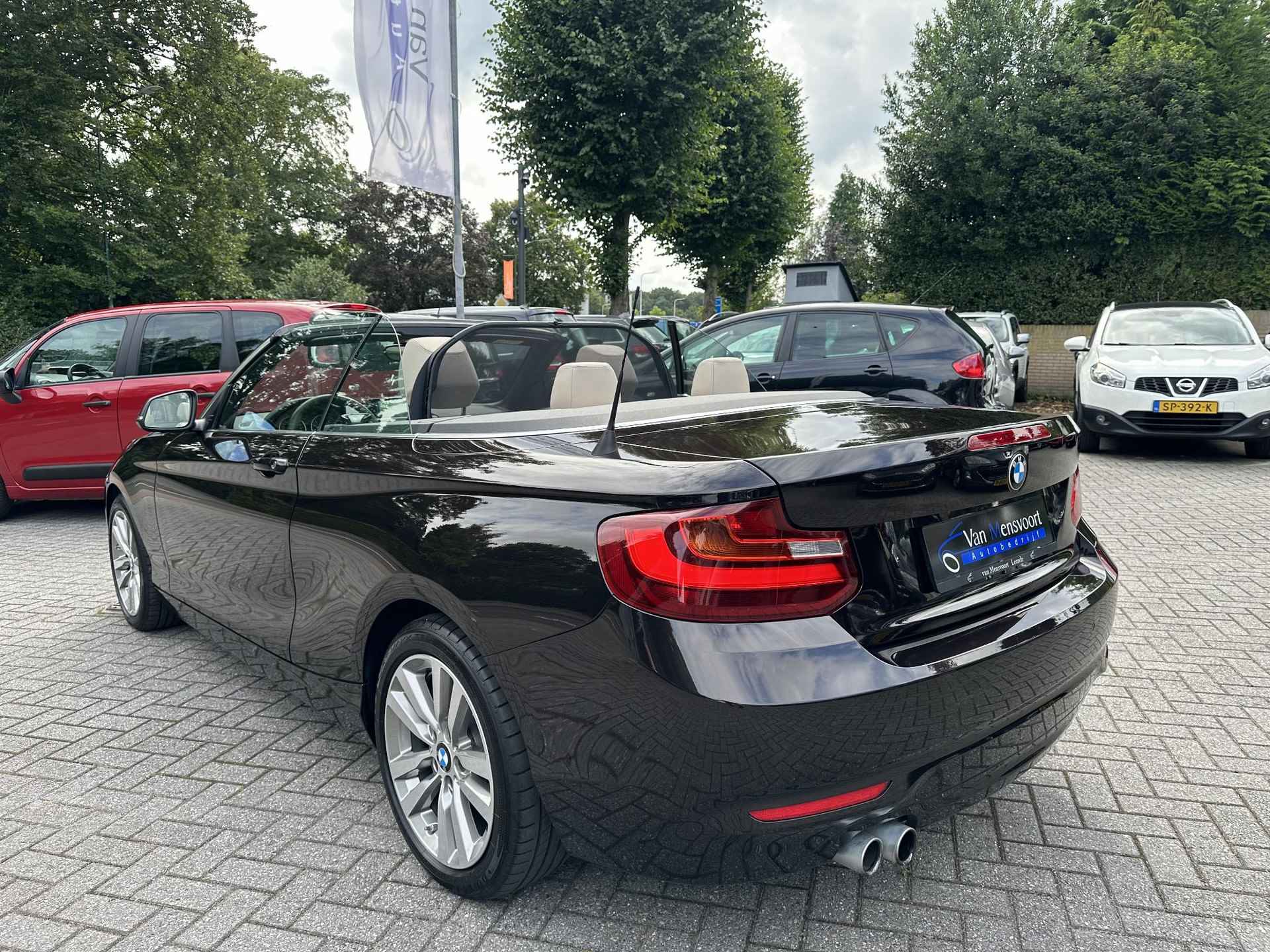 BMW 2-serie Cabrio 230i Automaat 252PK Executive 17dKM!|Navi|Keyless|Leder|Xenon - 4/35