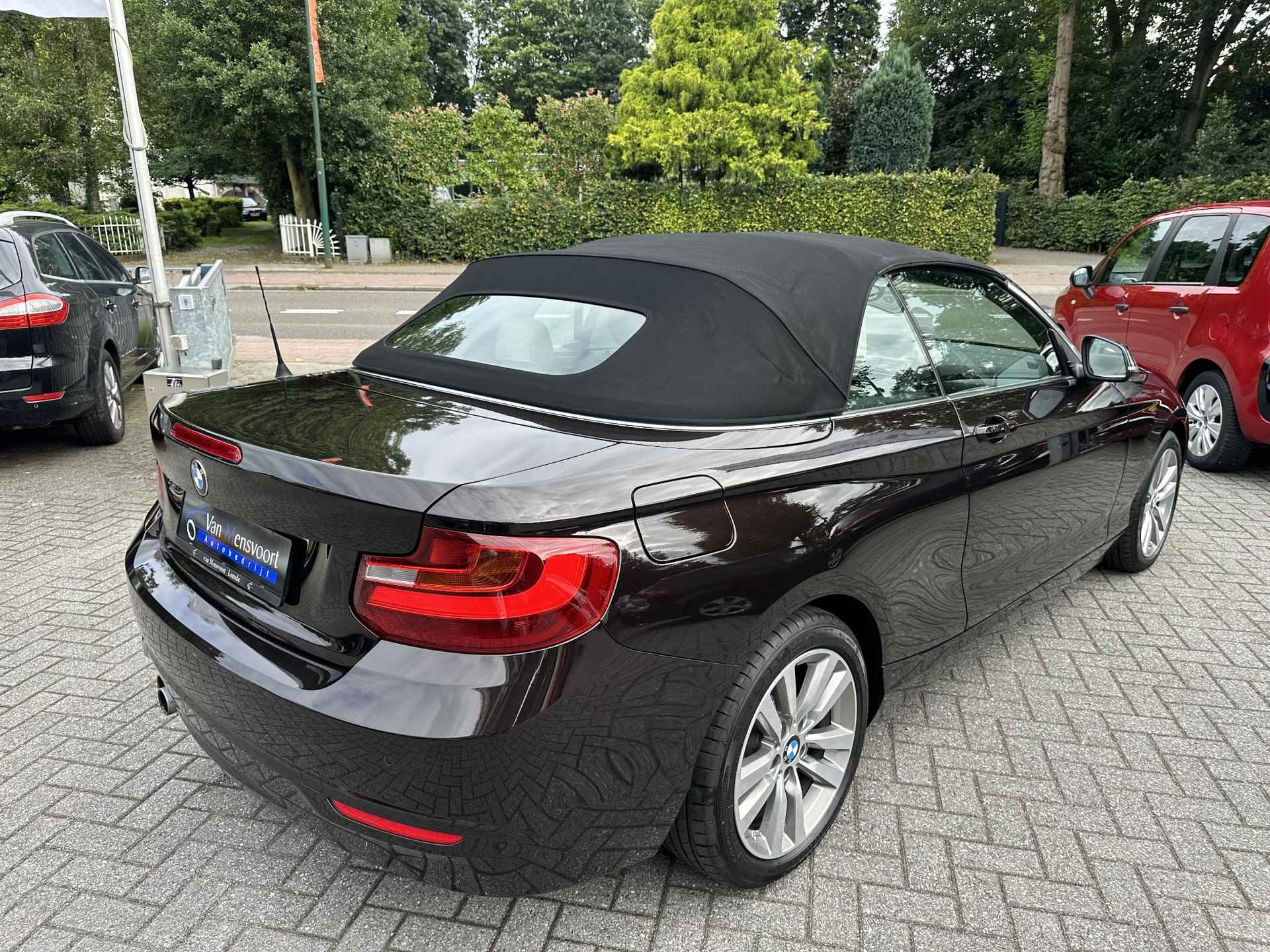 BMW 2-serie Cabrio 230i Automaat 252PK Executive 17dKM!|Navi|Keyless|Leder|Xenon - 30/35