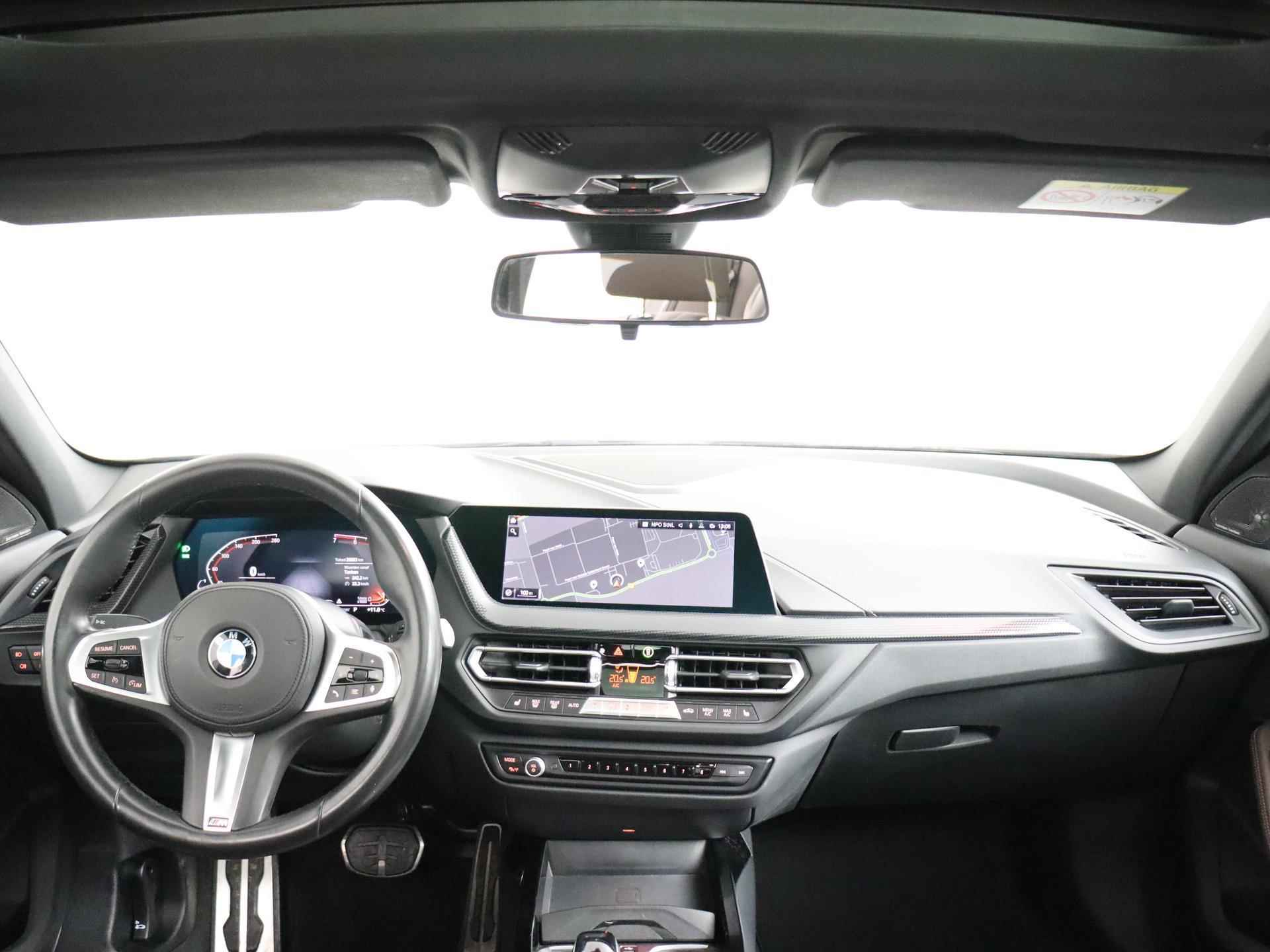 BMW 1-serie 118i High Executive M-Sport Automaat Panodak | Aerodynamicapakket! - 3/34