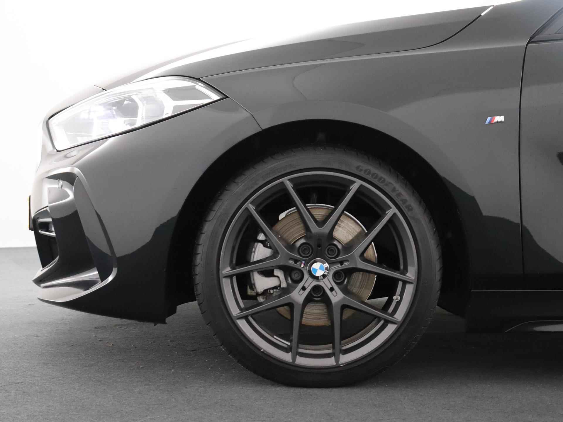 BMW 1-serie 118i High Executive M-Sport Automaat Panodak | Aerodynamicapakket! - 13/34