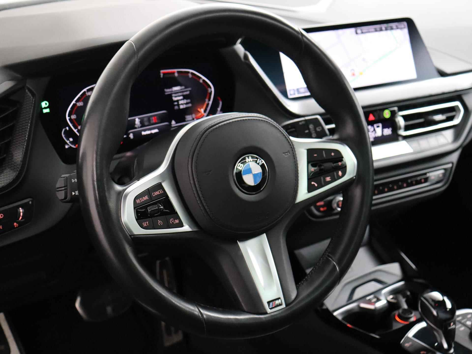 BMW 1-serie 118i High Executive M-Sport Automaat Panodak | Aerodynamicapakket! - 15/34