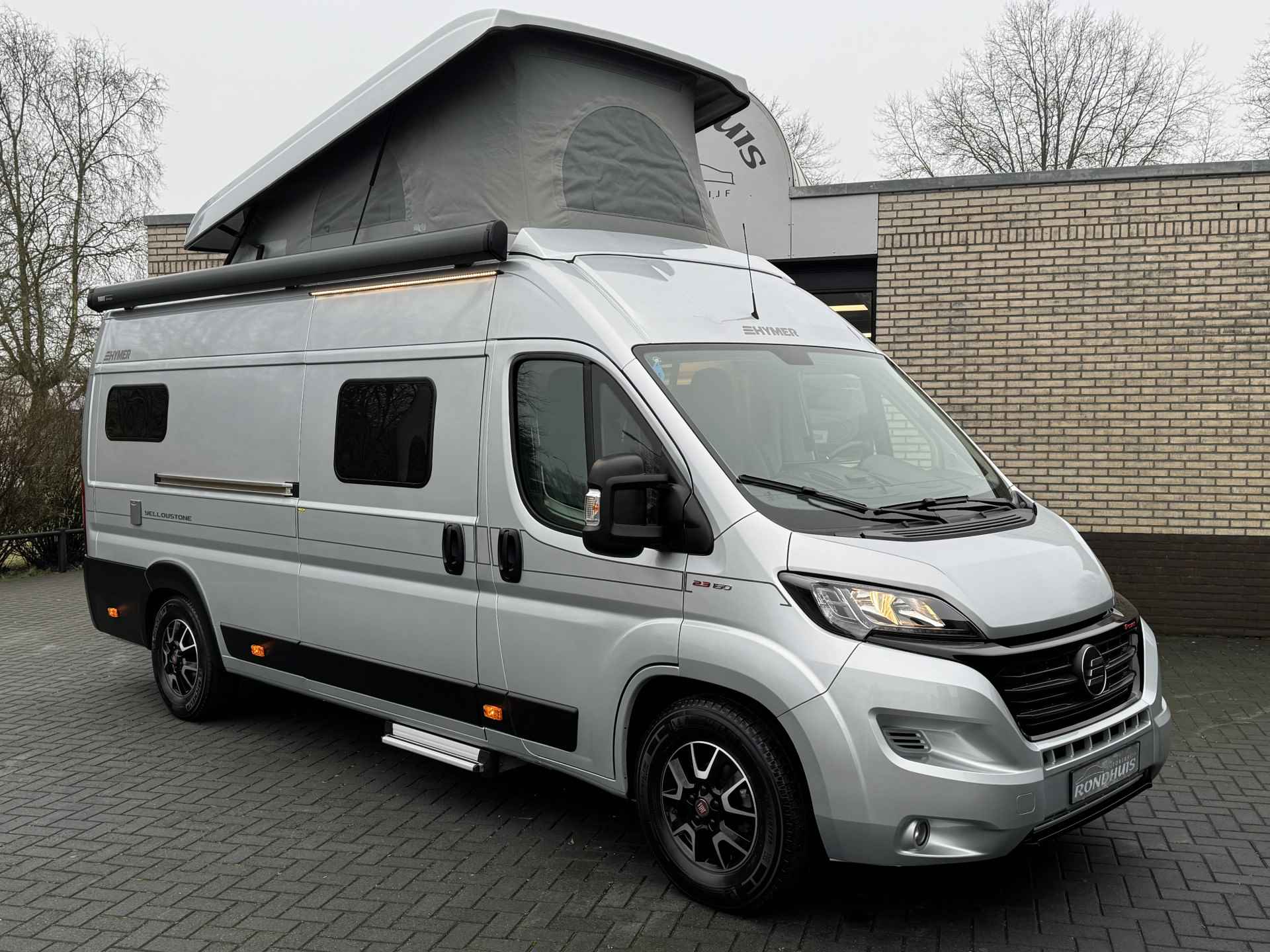 Hymer Yellowstone 640 hefdak 160 pk *4 PERSOONS* Euro6 Fiat Ducato **Lengtebedden/Hefdak met 2 slaapplaatsen/4 zitplaatsen/Soft-Close/ - 2/83