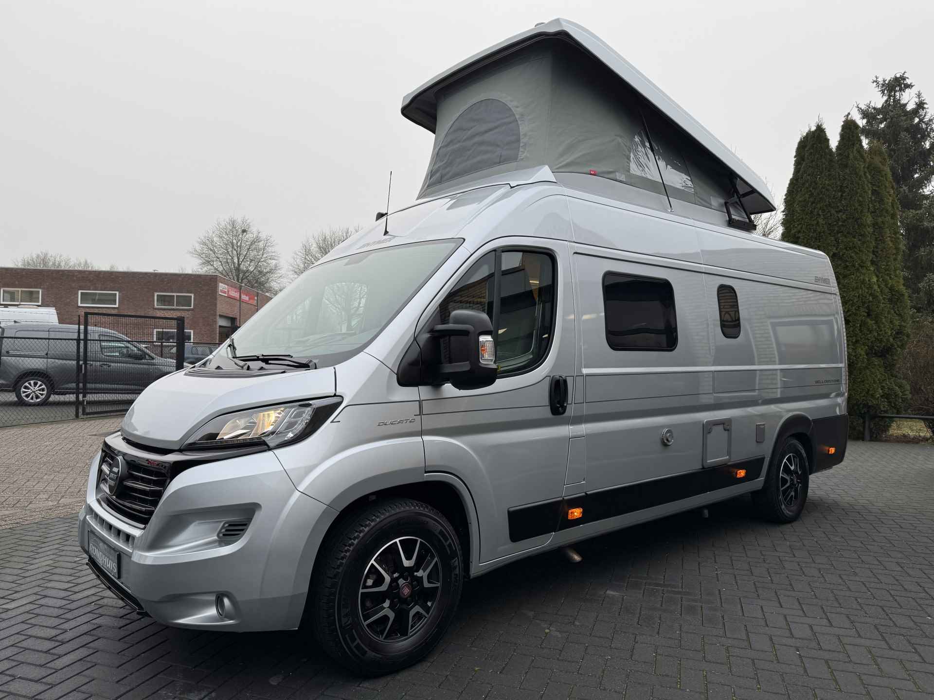 Hymer Yellowstone 640 hefdak 160 pk *4 PERSOONS* Euro6 Fiat Ducato **Lengtebedden/Hefdak met 2 slaapplaatsen/4 zitplaatsen/Soft-Close/ - 58/83