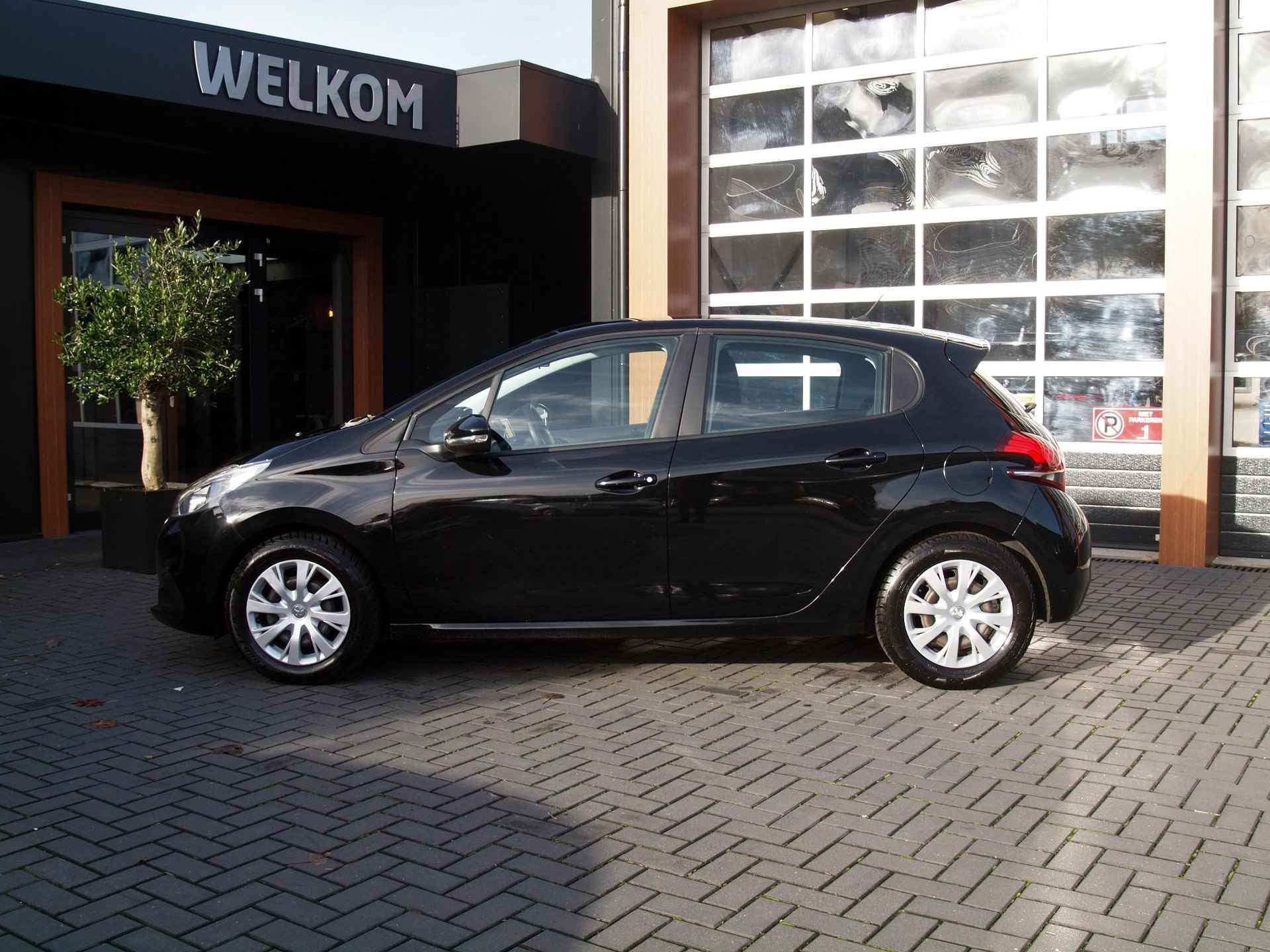 Peugeot 208 1.2 PureTech Blue Lion Apple Carplay | Cruise Control | DAB | Airco | Navigatie - 6/26