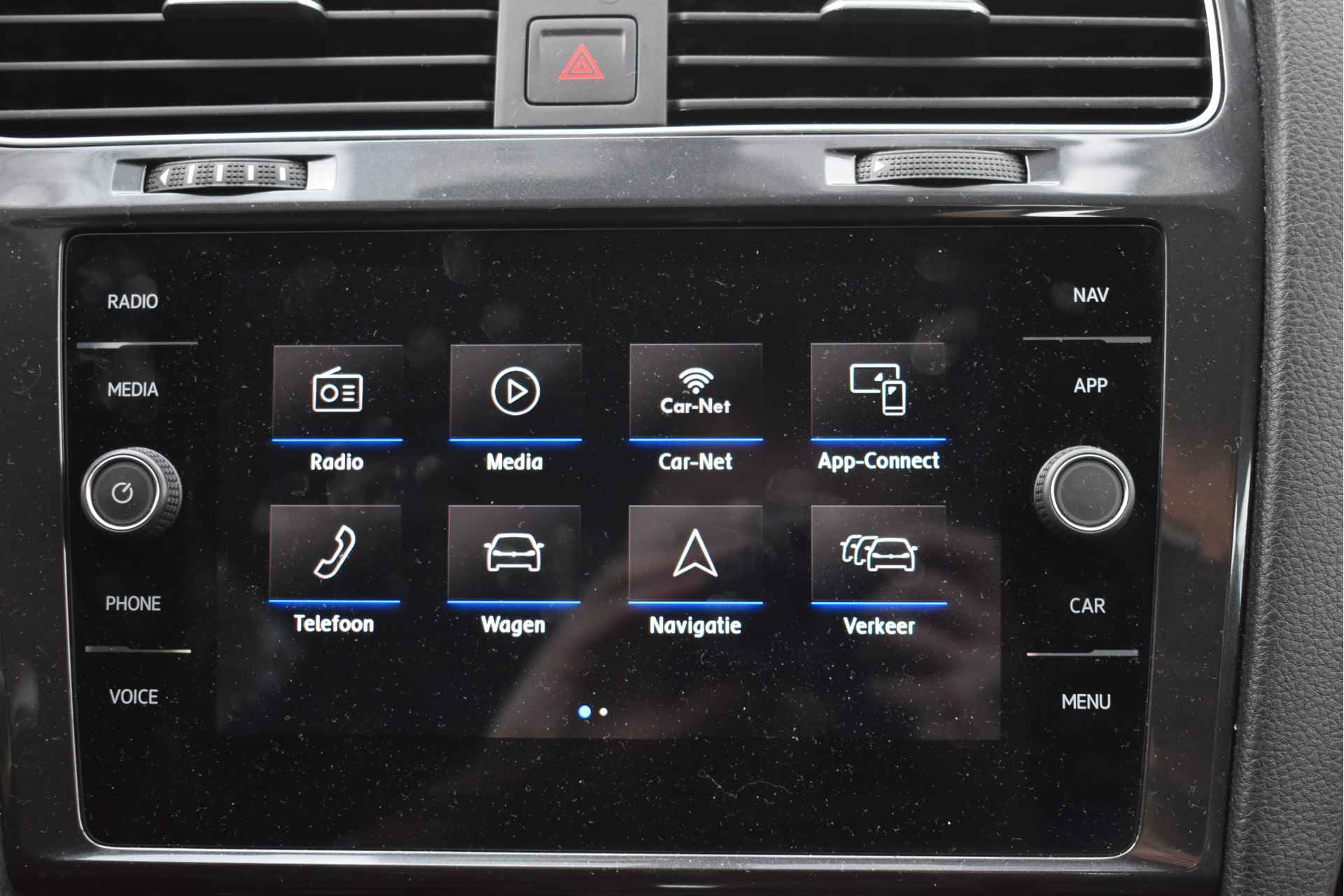 Volkswagen e-Golf E-DITION | NL-Auto | Camera | Nav | Adapt.CC | Climate Contr | Full LED | LM-Velgen - 17/63