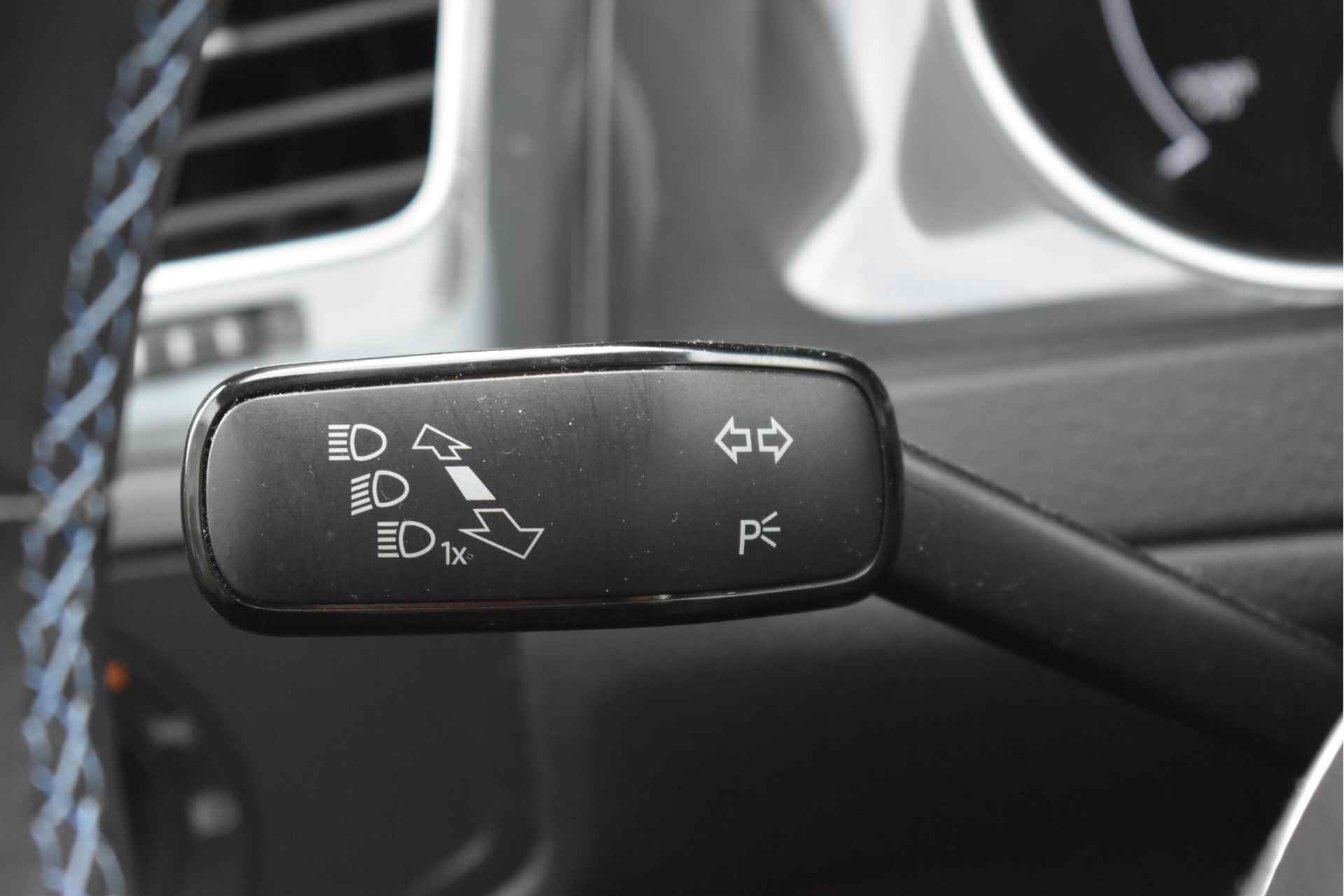 Volkswagen e-Golf E-DITION | NL-Auto | Camera | Nav | Adapt.CC | Climate Contr | Full LED | LM-Velgen - 48/63