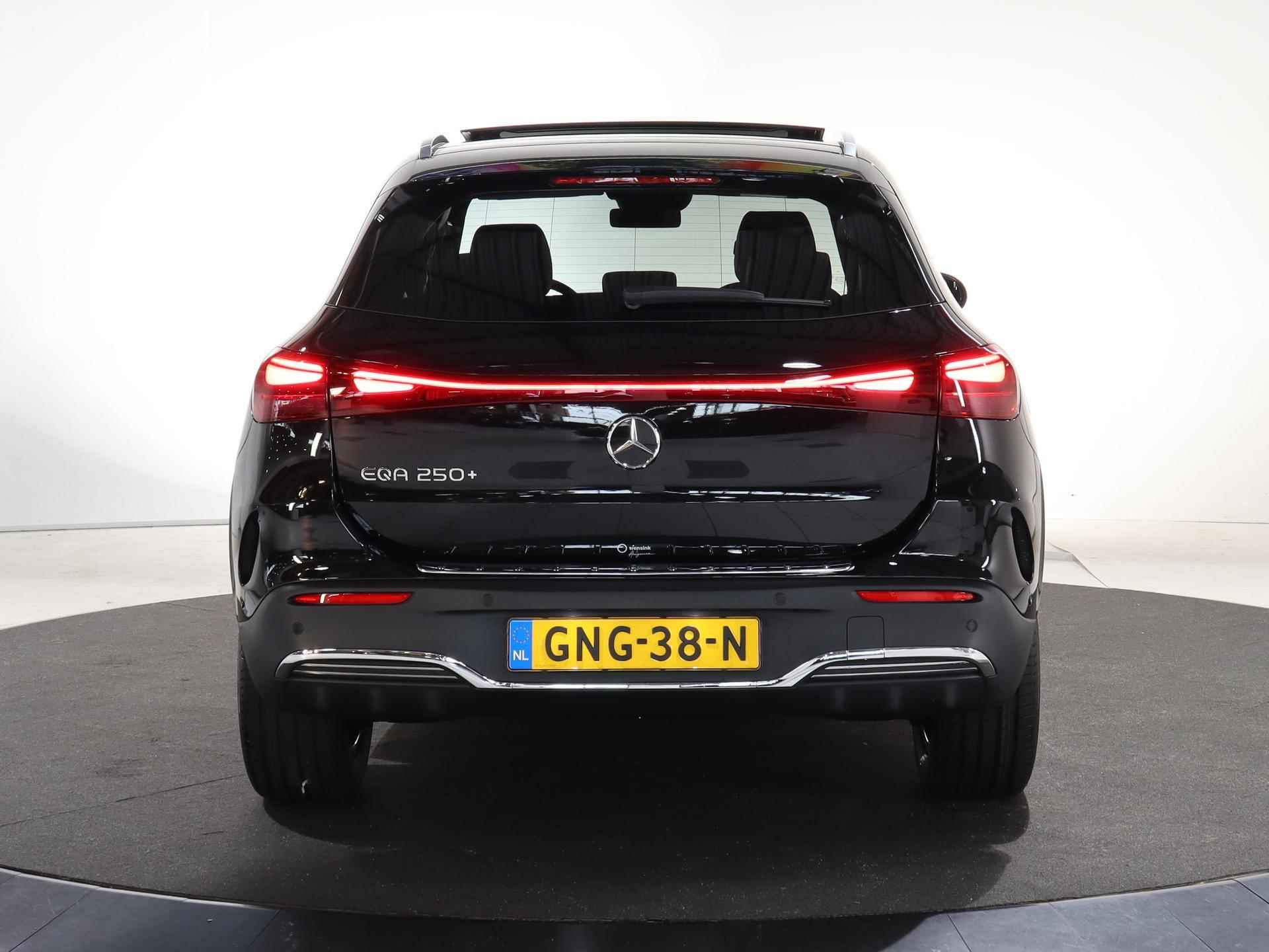 Mercedes-Benz EQA 250+ AMG Line 71 kWh | Stoelverwarming |  Keyless go | Achteruitrijcamera |  Panoramaschuifdak | - 5/29