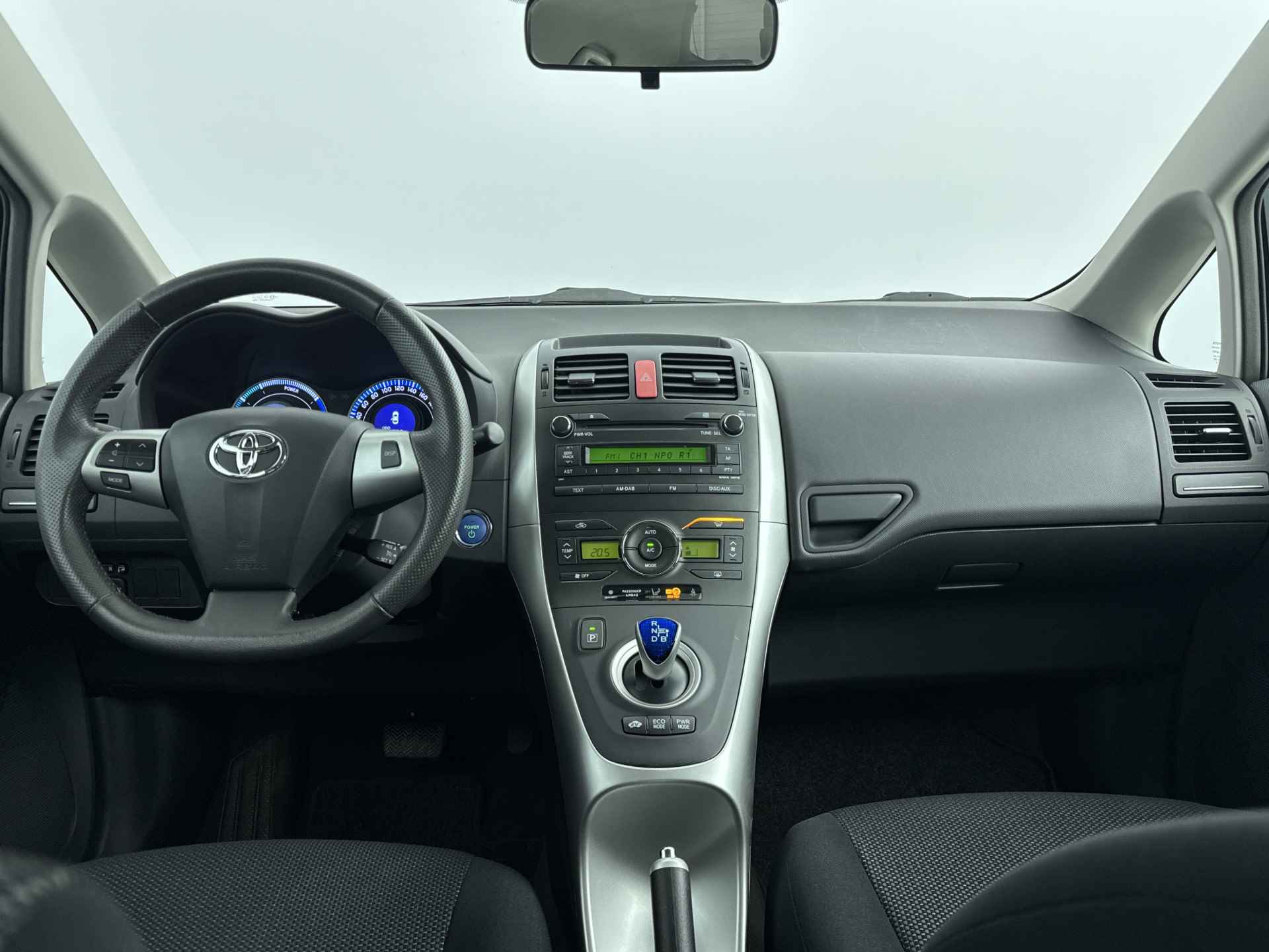 Toyota Auris 1.8 Full Hybrid Limited | Elektrisch inklapbare spiegels | Lichtmetalen velgen | Cruise Control | Climate Control | - 5/33