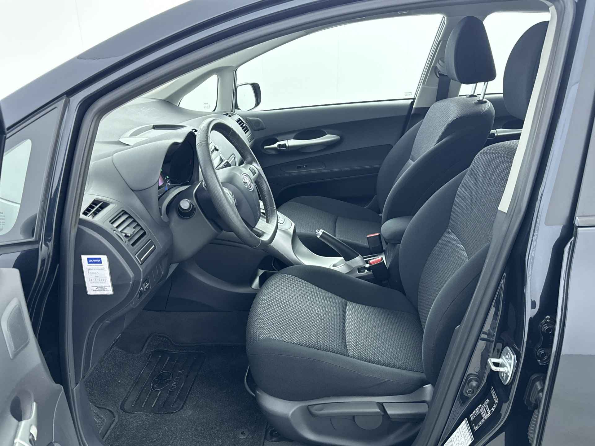 Toyota Auris 1.8 Full Hybrid Limited | Elektrisch inklapbare spiegels | Lichtmetalen velgen | Cruise Control | Climate Control | - 14/33