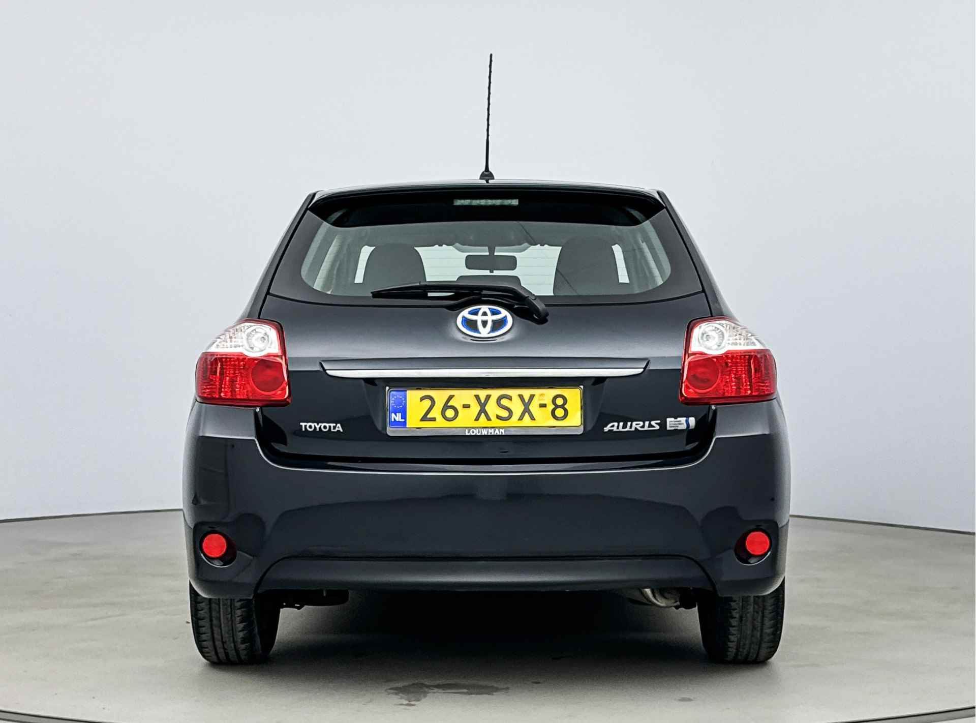 Toyota Auris 1.8 Full Hybrid Limited | Elektrisch inklapbare spiegels | Lichtmetalen velgen | Cruise Control | Climate Control | - 21/33