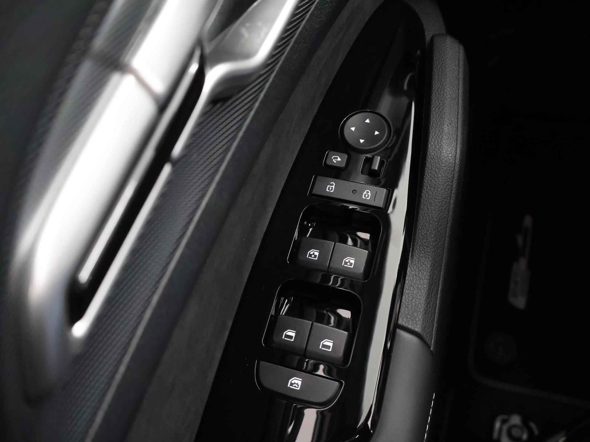 Kia Sportage 1.6 T-GDi Plug-in Hybrid GT-Line | Panoramadak | Matrix LED Koplampen| Stoel/Stuurverwarming | Keyless Go | Elektrisch verstelbare voorstoelen - 36/45