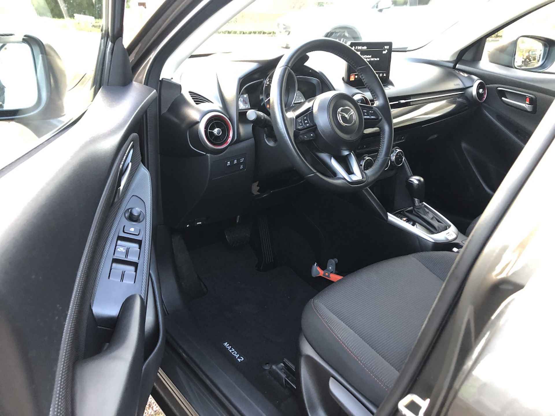 Mazda 2 1.5 Skyact-G Luxury Automaat Camera Carplay - 8/25