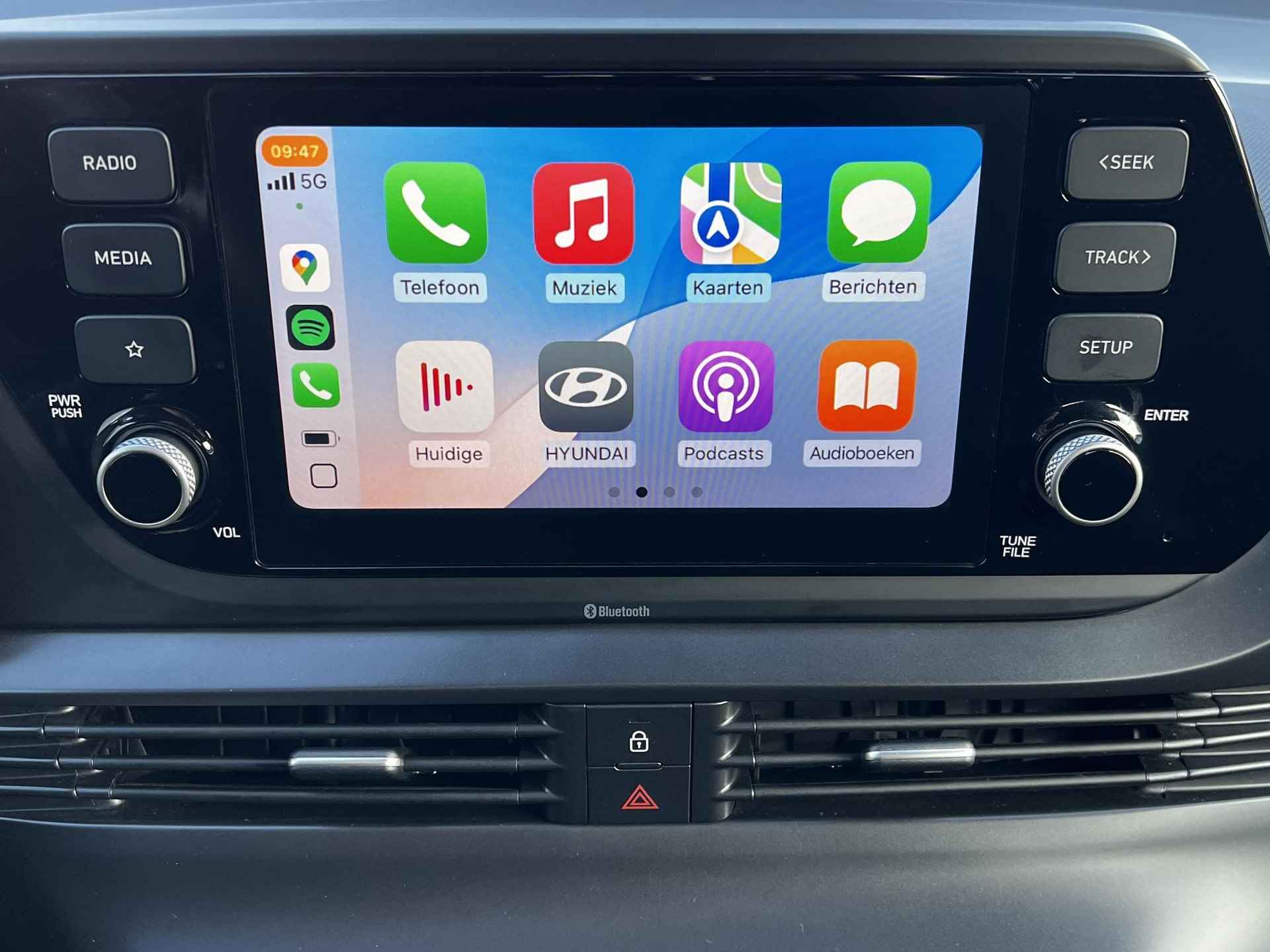 Hyundai Bayon 1.2 Comfort / Dealer onderhouden / Navigatie via Apple Carplay Android / Achteruitrijcamera / Stuur- en stoelverwarming / - 14/46