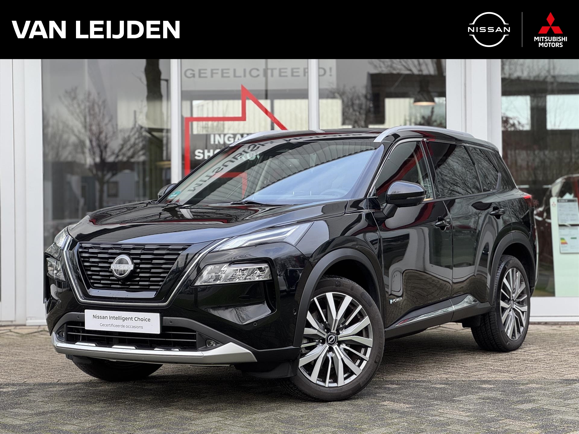 NISSAN X-Trail E-Force 4WD Tekna | 1.800 trekgewicht | Panoramadak | 20 inch | Leder | App Connect