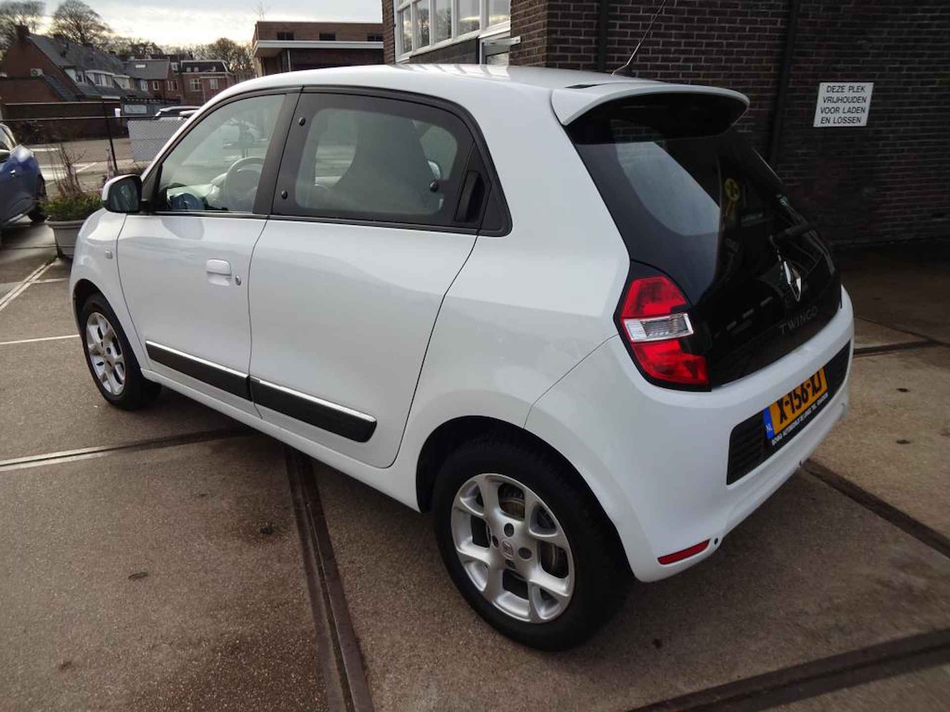 Renault TWINGO 1.0 SCe Limited - 4/12