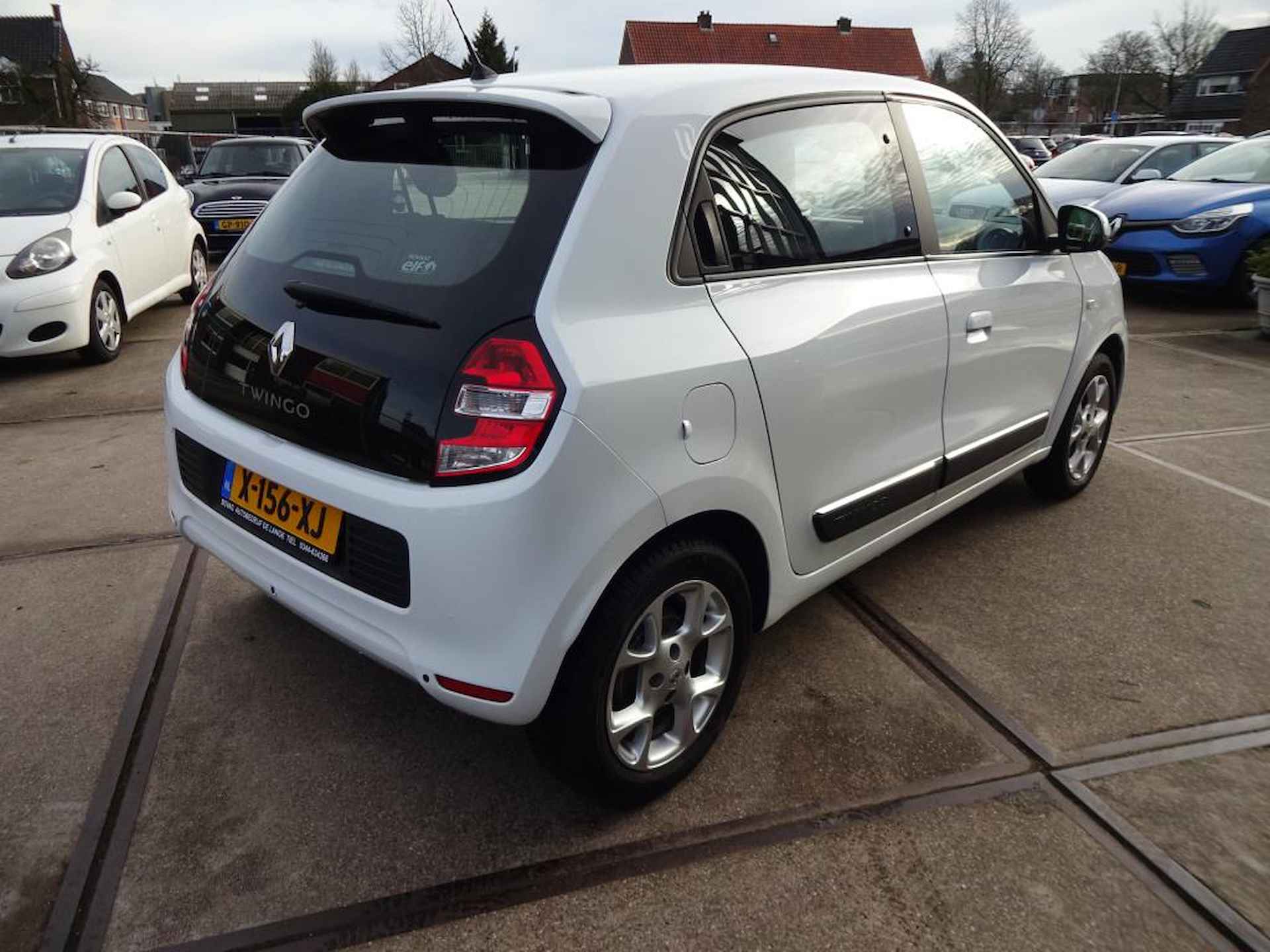 Renault TWINGO 1.0 SCe Limited - 6/12