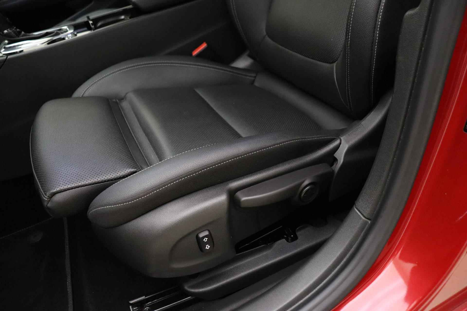 Opel Insignia Grand Sport 2.0 Turbo Ultimate Automaat | Navigatie | Leder | Camera | Stoelverwarming | Keyless | Climate control | Getint glas - 20/38