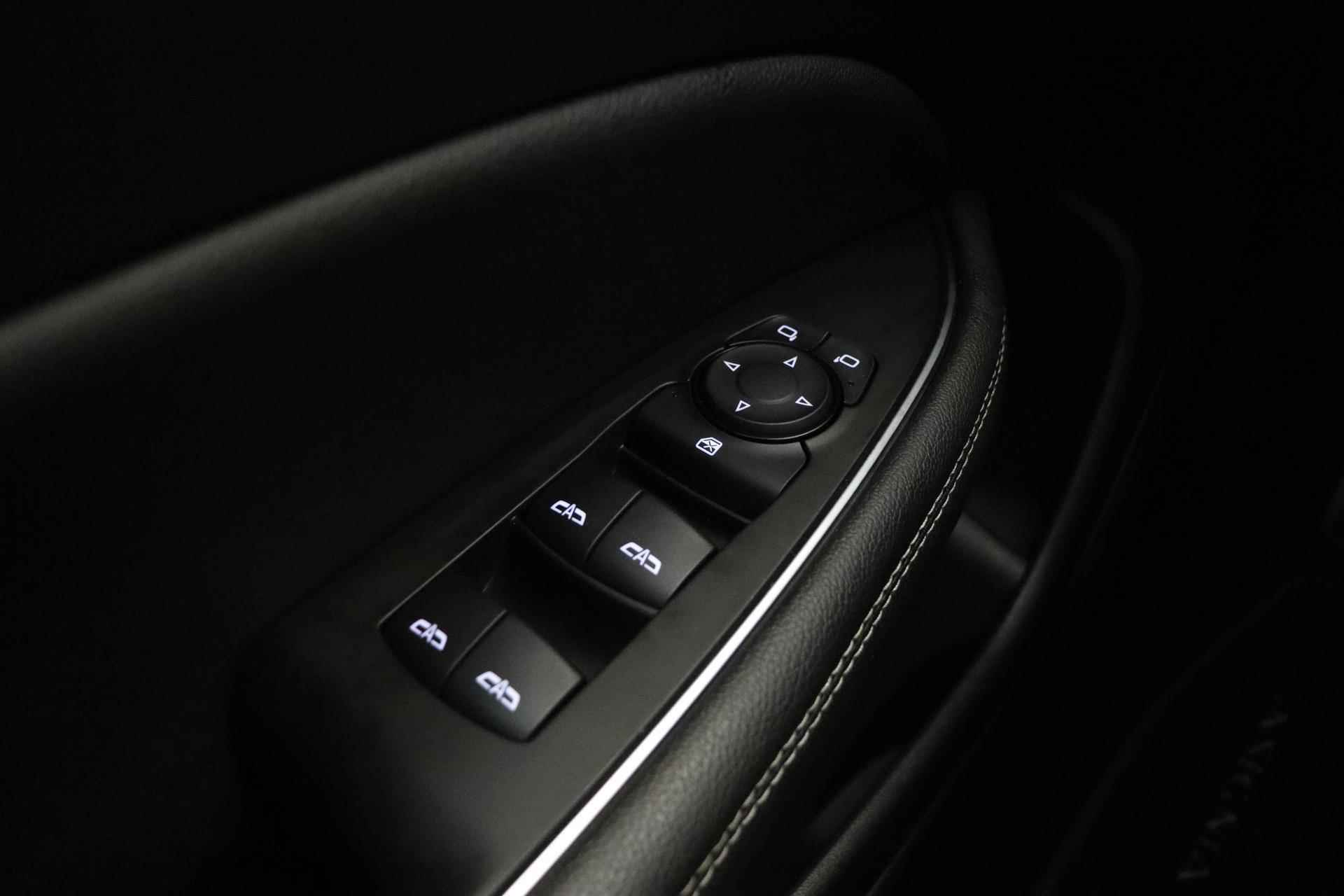 Opel Insignia Grand Sport 2.0 Turbo Ultimate Automaat | Navigatie | Leder | Camera | Stoelverwarming | Keyless | Climate control | Getint glas - 21/38