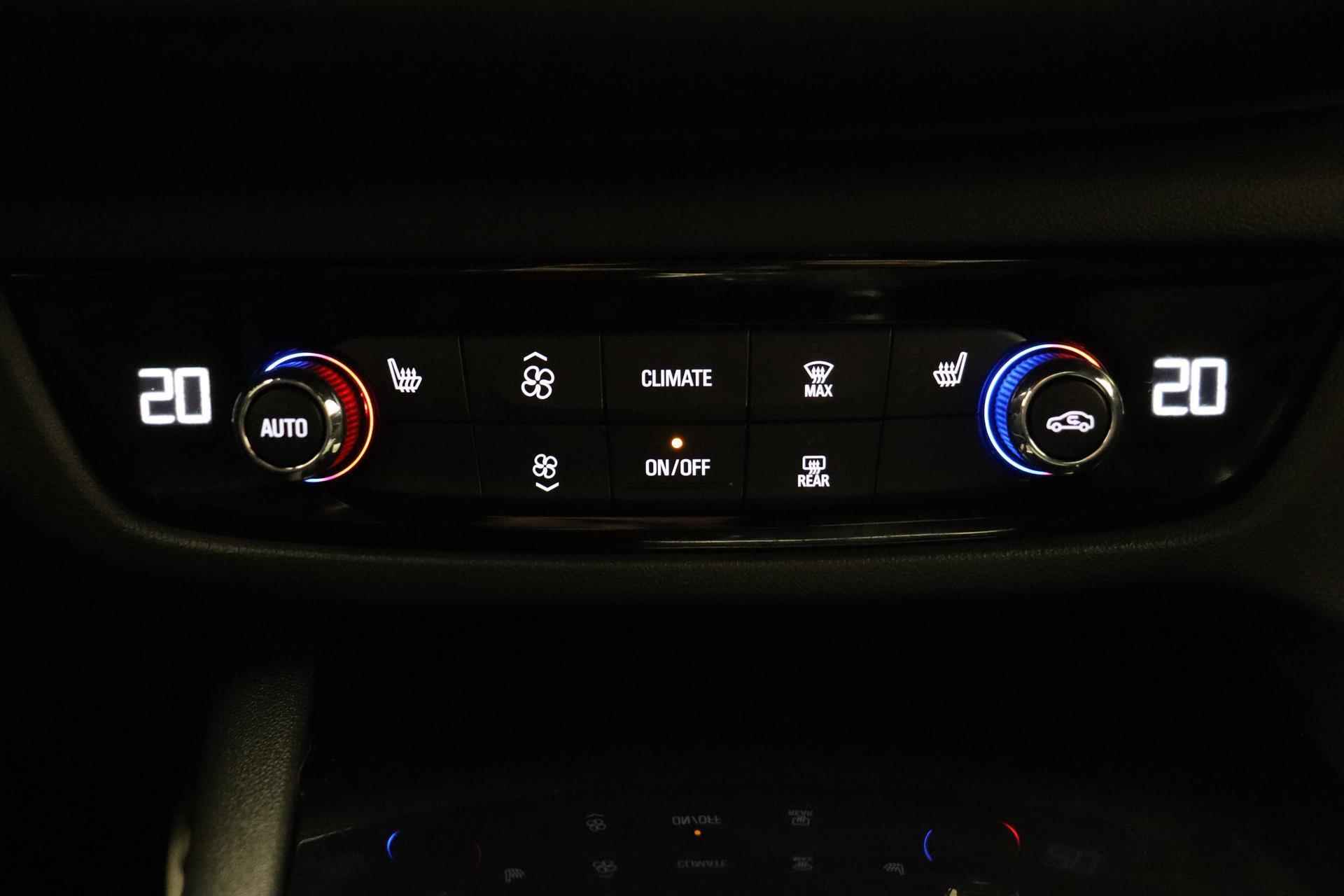 Opel Insignia Grand Sport 2.0 Turbo Ultimate Automaat | Navigatie | Leder | Camera | Stoelverwarming | Keyless | Climate control | Getint glas - 23/38