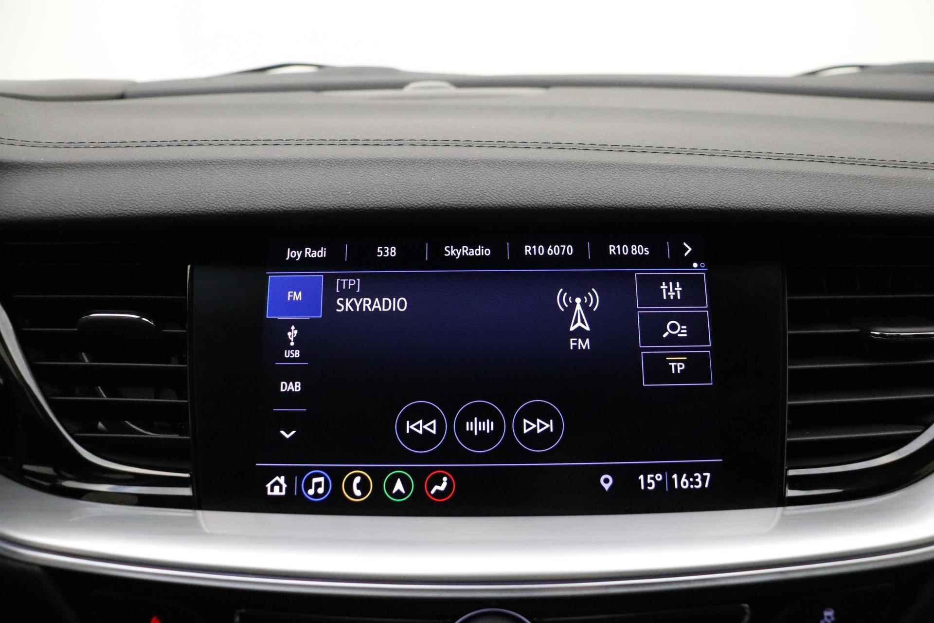 Opel Insignia Grand Sport 2.0 Turbo Ultimate Automaat | Navigatie | Leder | Camera | Stoelverwarming | Keyless | Climate control | Getint glas - 26/38