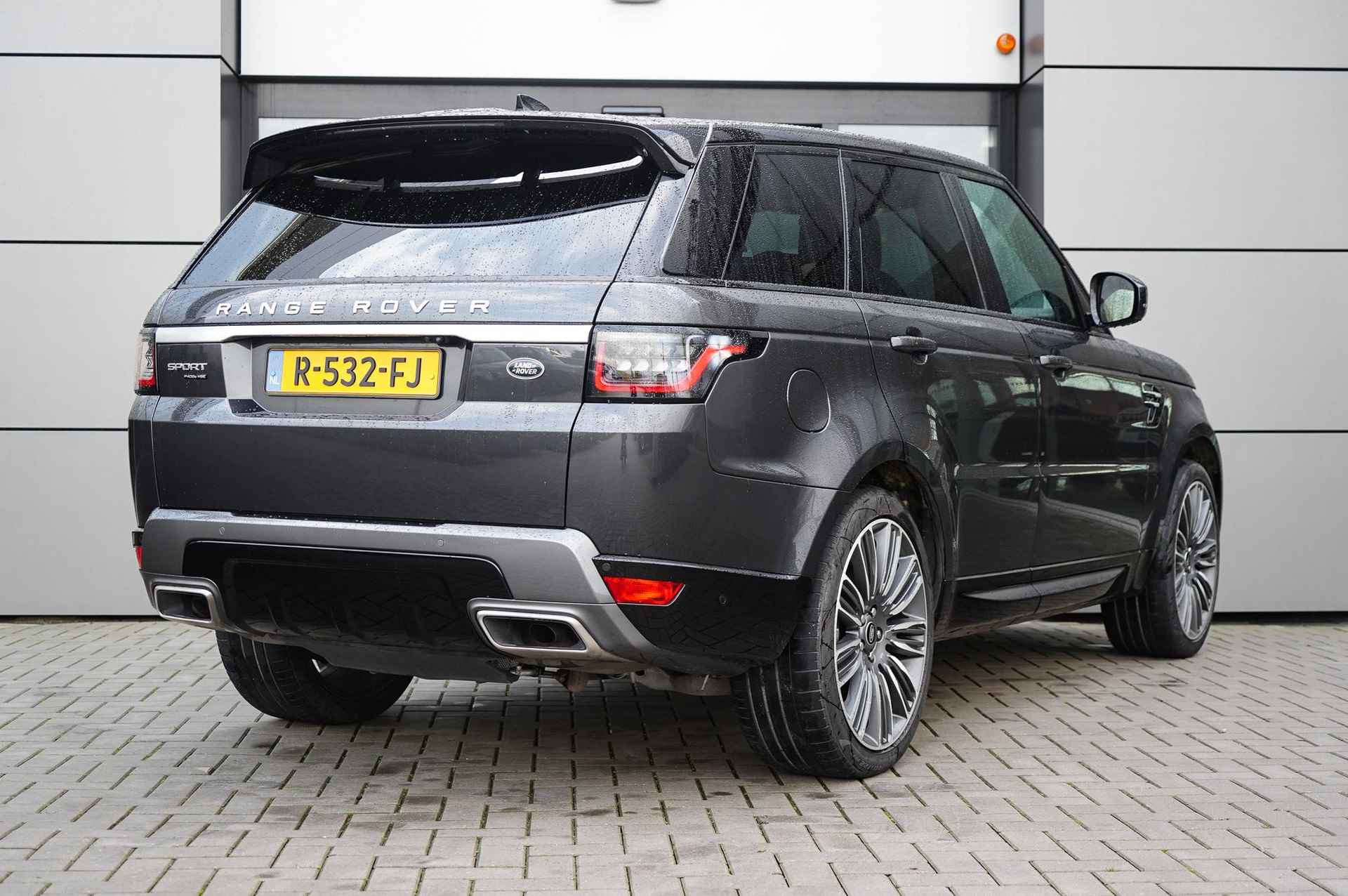 Land Rover Range Rover Sport P400e HSE | 2 jaar garantie | Stoelverwarming | 22" Lichtmetalen Velgen | Panoramadak | - 6/30