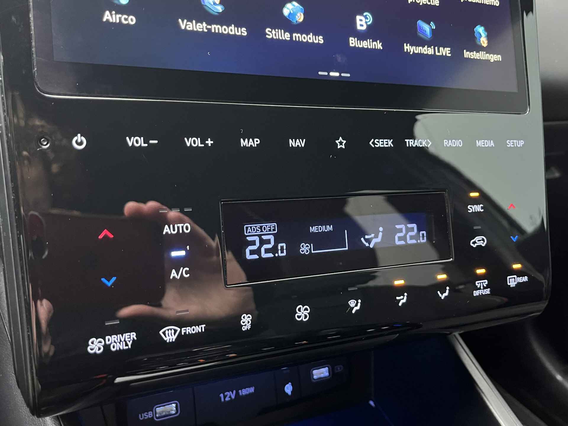 Hyundai Tucson 1.6 T-GDI HEV 230pk N-Line Automaat | Carplay | Climate | Keyless | Trekhaak | Navigatie | Elek. Klep | LED verlichting | 360 Ca - 31/42