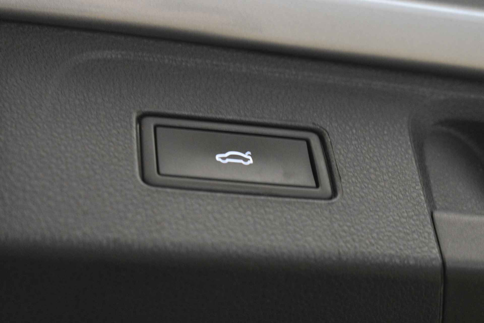 Volkswagen Passat GTE EL Trekh+aKlep Virtual Disc Pro Navi 360ºCamera 18" Dodeh Detectie - 3/47