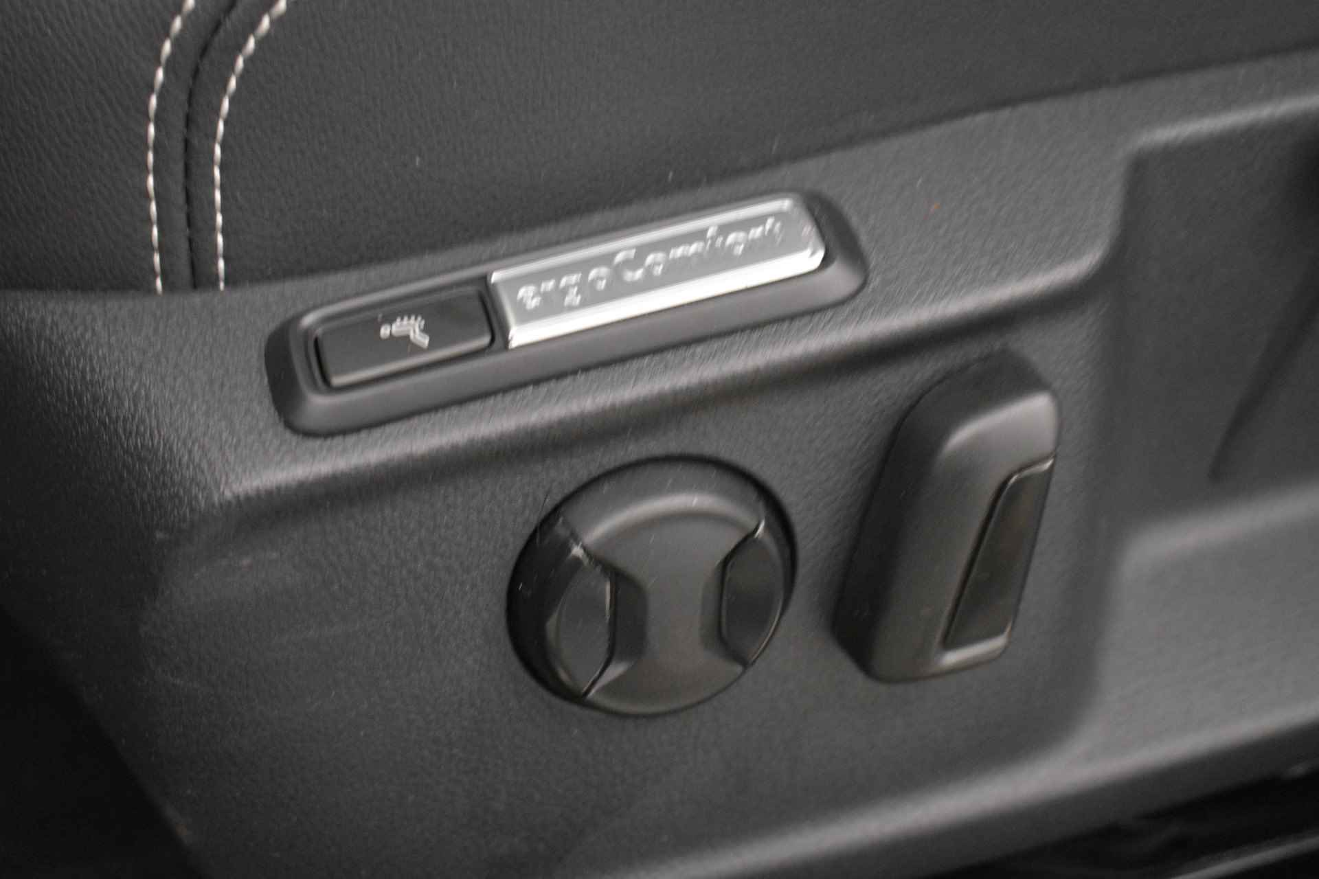 Volkswagen Passat GTE EL Trekh+aKlep Virtual Disc Pro Navi 360ºCamera 18" Dodeh Detectie - 25/47