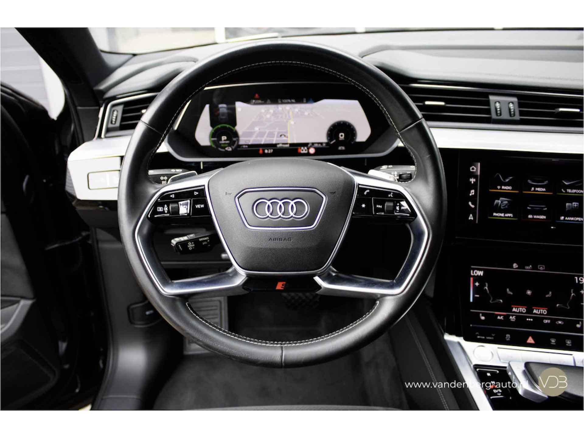 Audi e-tron 50 Quattro 3x S-Line Black AMBIANCE CAMERA PANO Origineel NL - 8/14