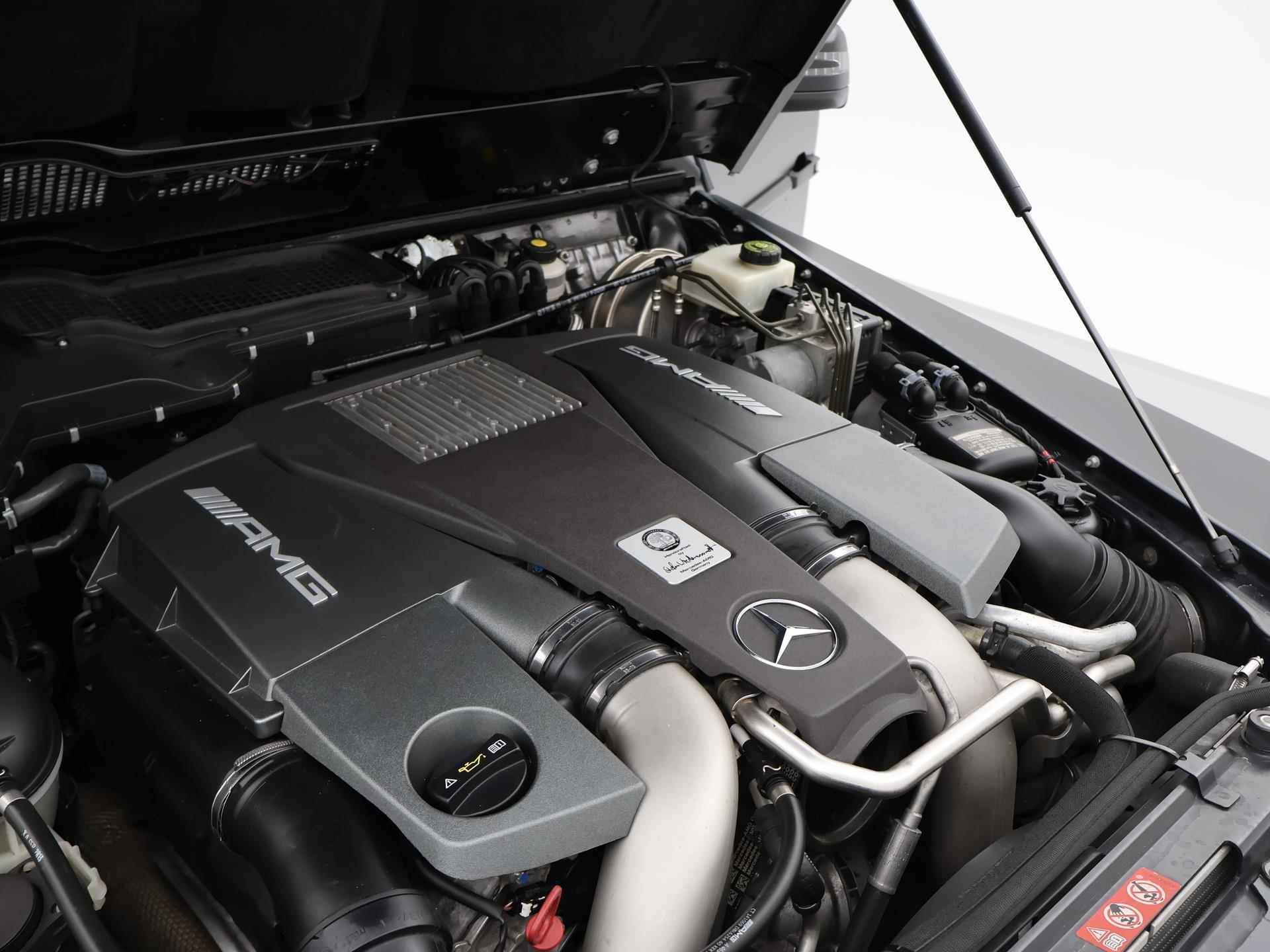 Mercedes-Benz G-Klasse 63 AMG V8 544 PK G63 MAT SATIN BLACK + DESIGNO LEDER / DISTRONIC+ / SCHERMEN ACHTERIN / SCHUIFDAK - 63/87