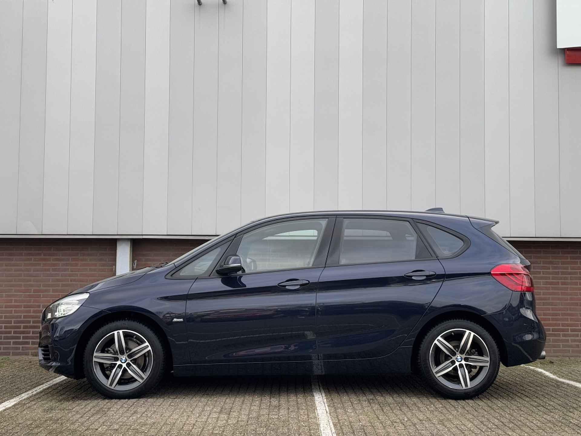 Bmw 2-serie Active Tourer Automaat 220i Sport - 3/22