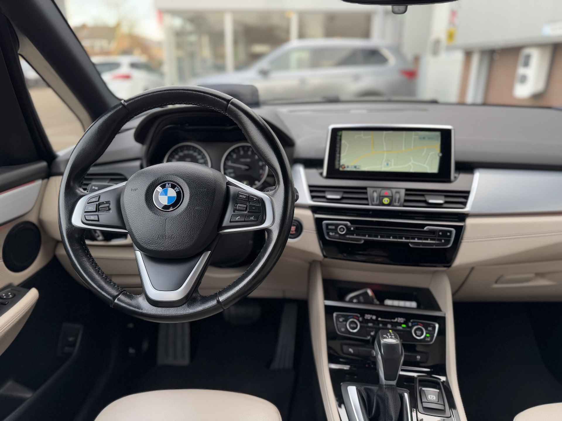 Bmw 2-serie Active Tourer Automaat 220i Sport - 14/22