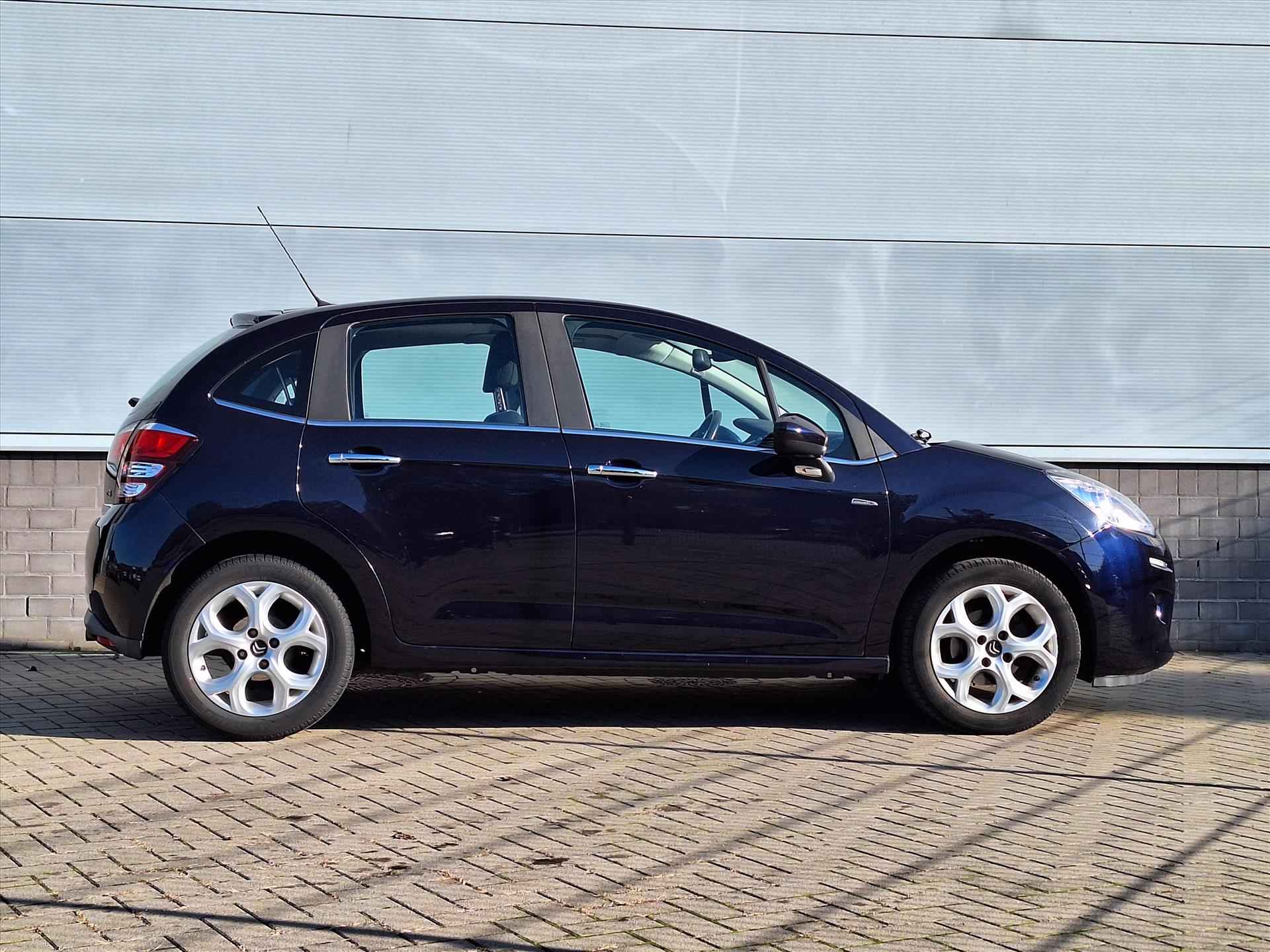 CITROEN C3 1.2 PureTech 82pk Exclusive | Navigatie | Climate Control | Cruise Control | Parkeersensoren - 4/38