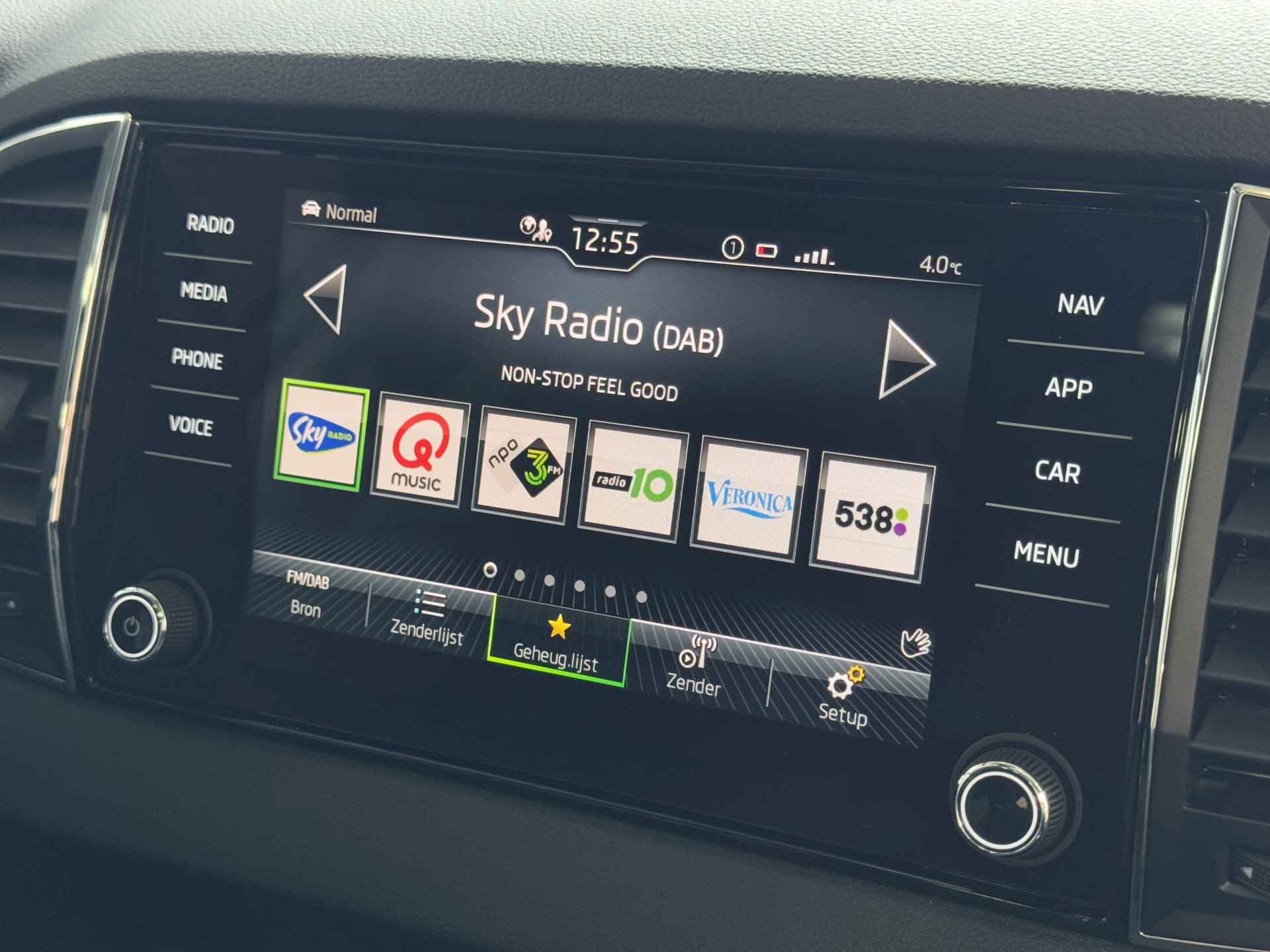 Škoda Karoq 1.5 TSI 150PK CARPLAY NAVI VIR.COCKPIT STOEL/STUUR VERW. ADAP.CRUISE 2024 - 40/81