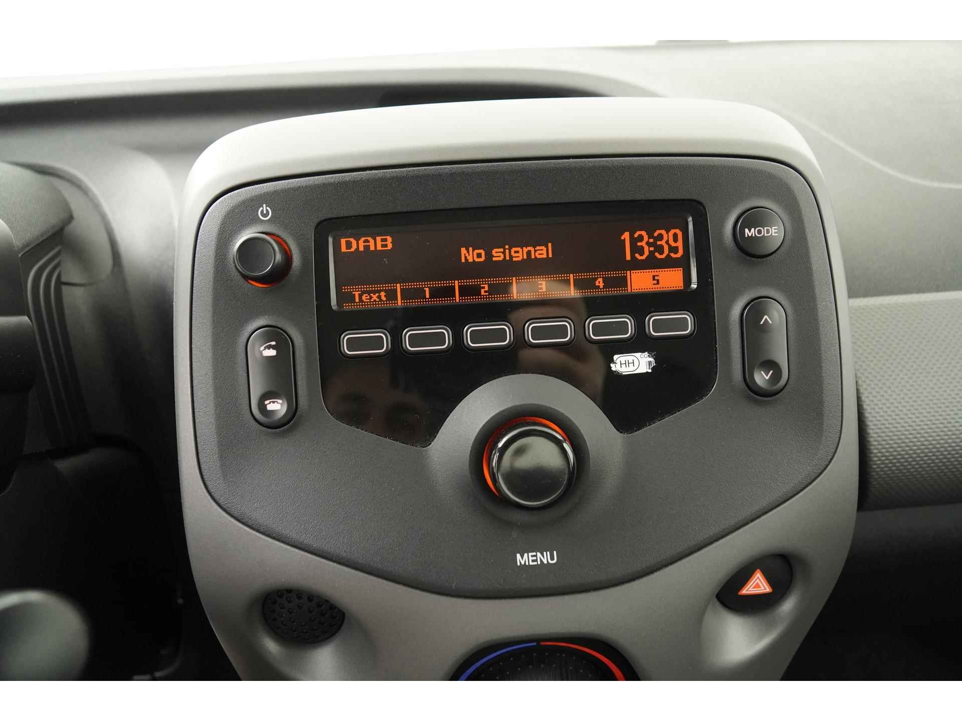 Peugeot 108 1.0 e-VTi Active | Airco | Bluetooth | Zondag Open! - 12/26