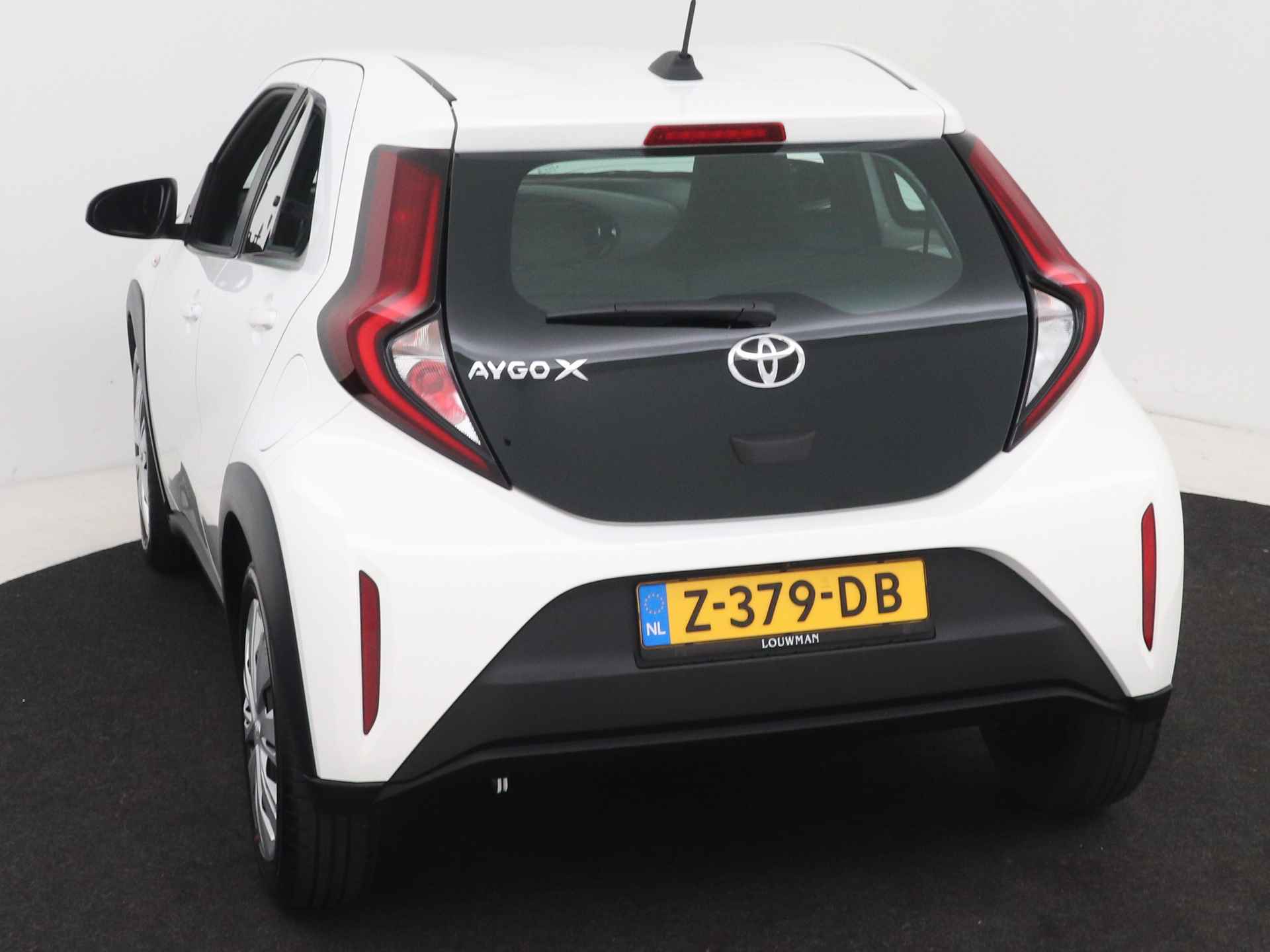 Toyota Aygo X 1.0 VVT-i MT play | Airco | Cruise Control Adaptief | Apple Carplay/Android Auto | - 3/35