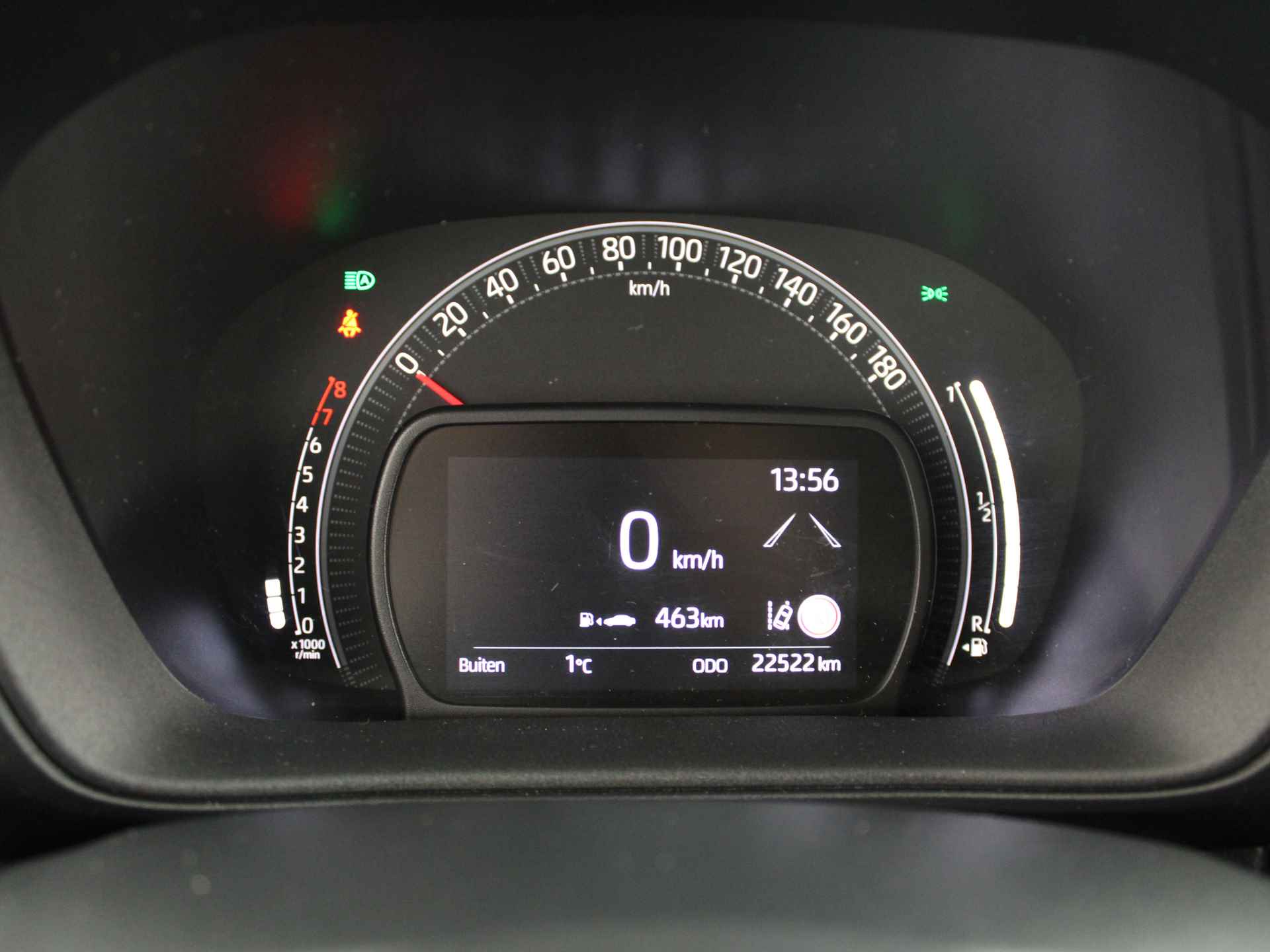 Toyota Aygo X 1.0 VVT-i MT play | Airco | Cruise Control Adaptief | Apple Carplay/Android Auto | - 6/35