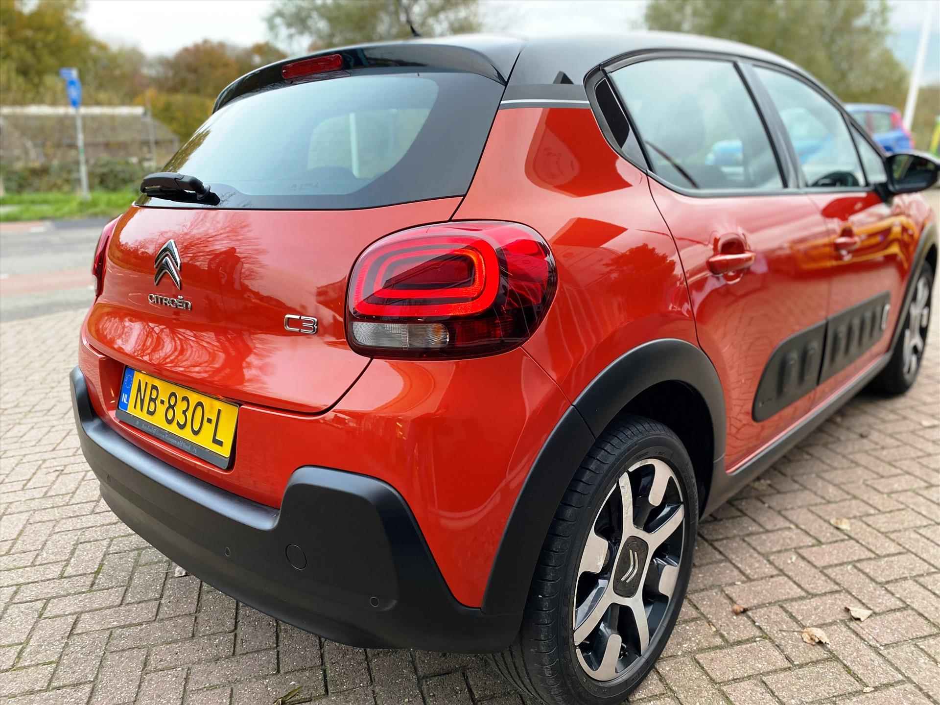 Citroen C3 1.2 82pk Shine | lichtmetalen velgen 17 inch, camera, parkeersensoren, bluetooth, apple carplay, armsteun, climate- en cruise control, navigatie - 36/58