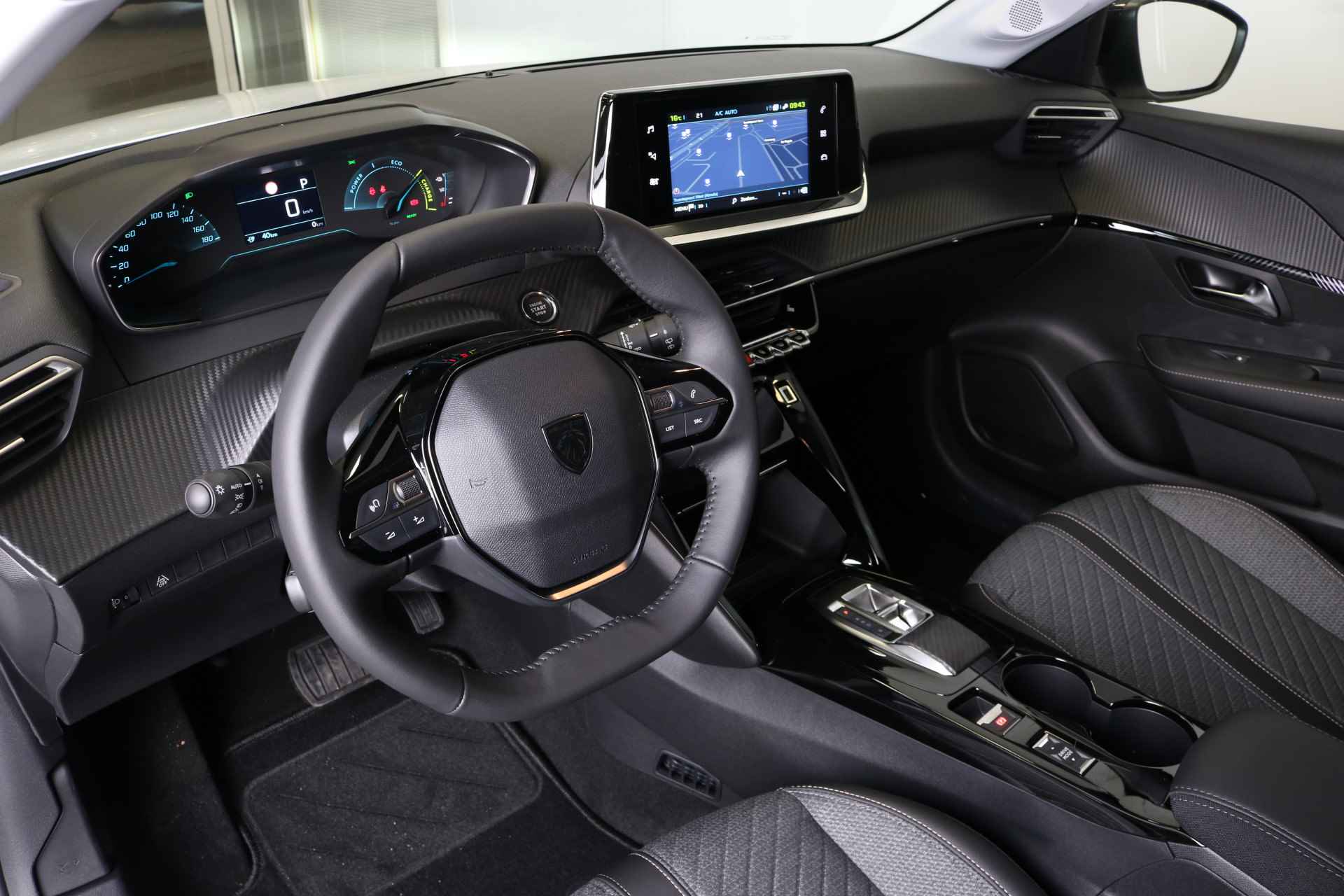 Peugeot e-208 EV 50 kWh e-Style 136pk | Nieuw Model | Navi | Clima | Cruise | Stoelverwarming | Parkeersensoren V+A | Apple Carplay/Android Auto | LED | DAB | 16" Lichtmetaal | - 12/40