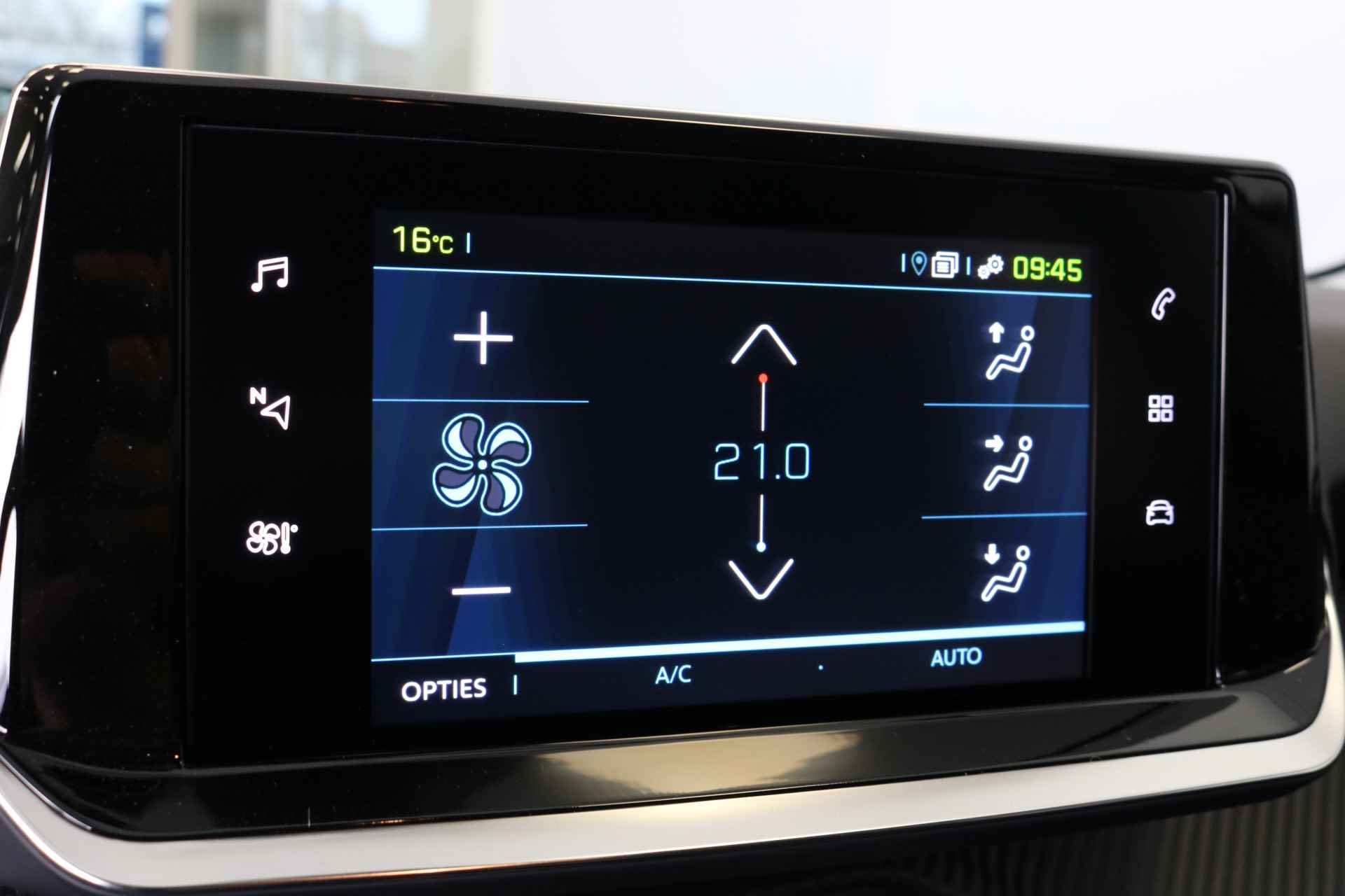 Peugeot e-208 EV 50 kWh e-Style 136pk | Nieuw Model | Navi | Clima | Cruise | Stoelverwarming | Parkeersensoren V+A | Apple Carplay/Android Auto | LED | DAB | 16" Lichtmetaal | - 28/40
