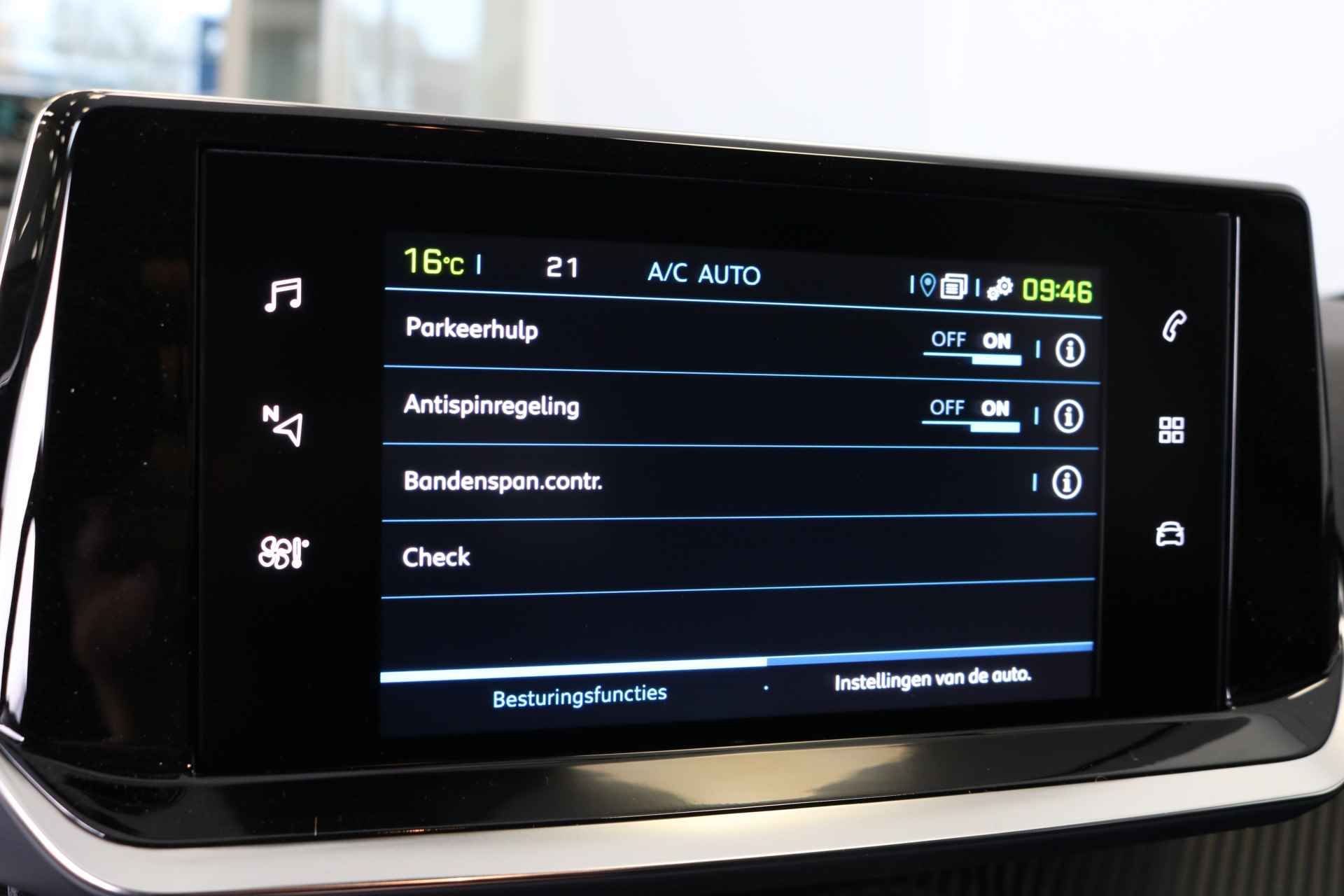 Peugeot e-208 EV 50 kWh e-Style 136pk | Nieuw Model | Navi | Clima | Cruise | Stoelverwarming | Parkeersensoren V+A | Apple Carplay/Android Auto | LED | DAB | 16" Lichtmetaal | - 31/40