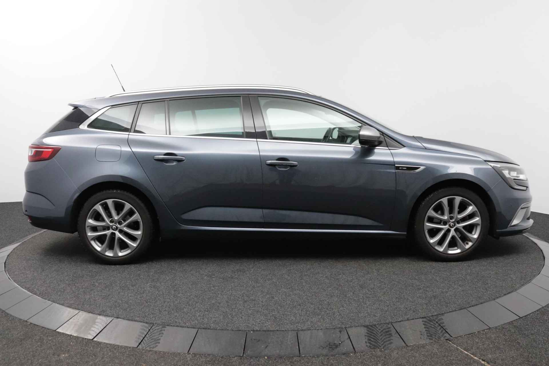 Renault Mégane Estate 1.3 TCe 140 GT-Line | Achteruitrijcamera | Bose Audio | Trekhaak - 18/50